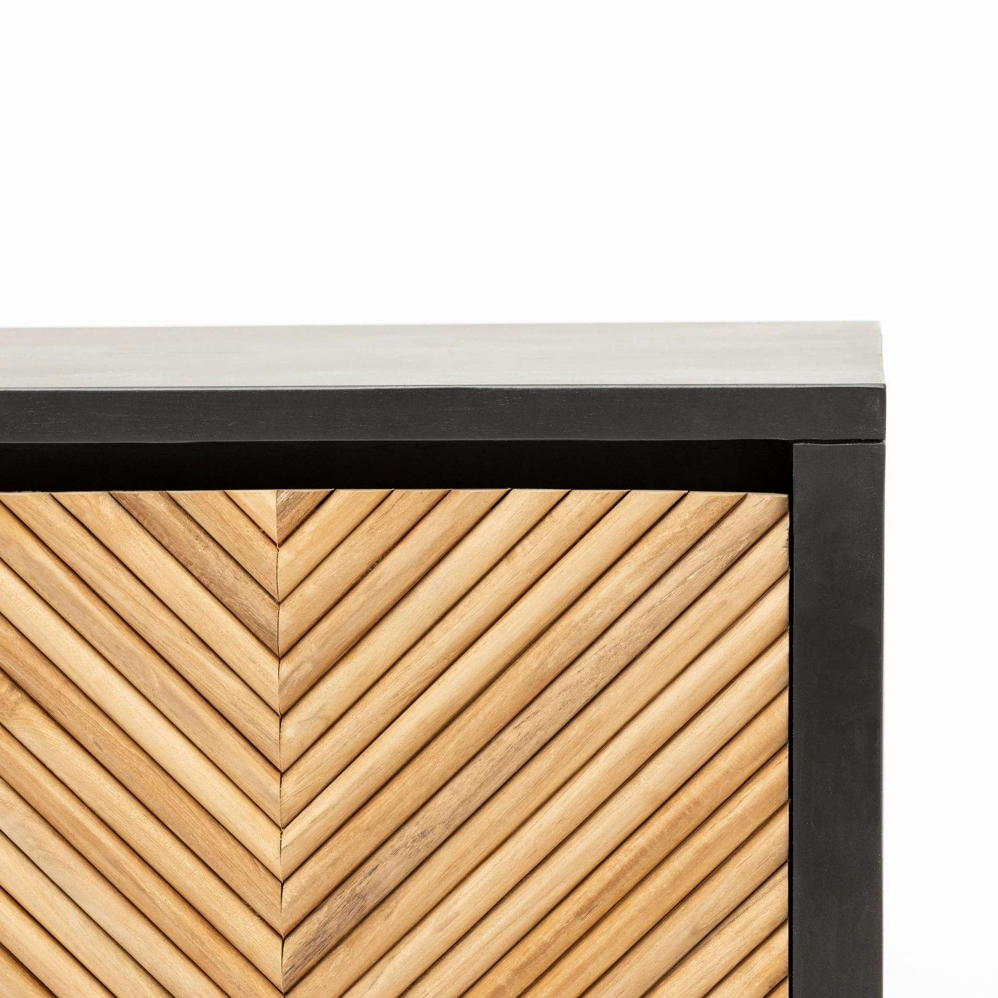 Aspen 3 Door Sideboard - Image 11