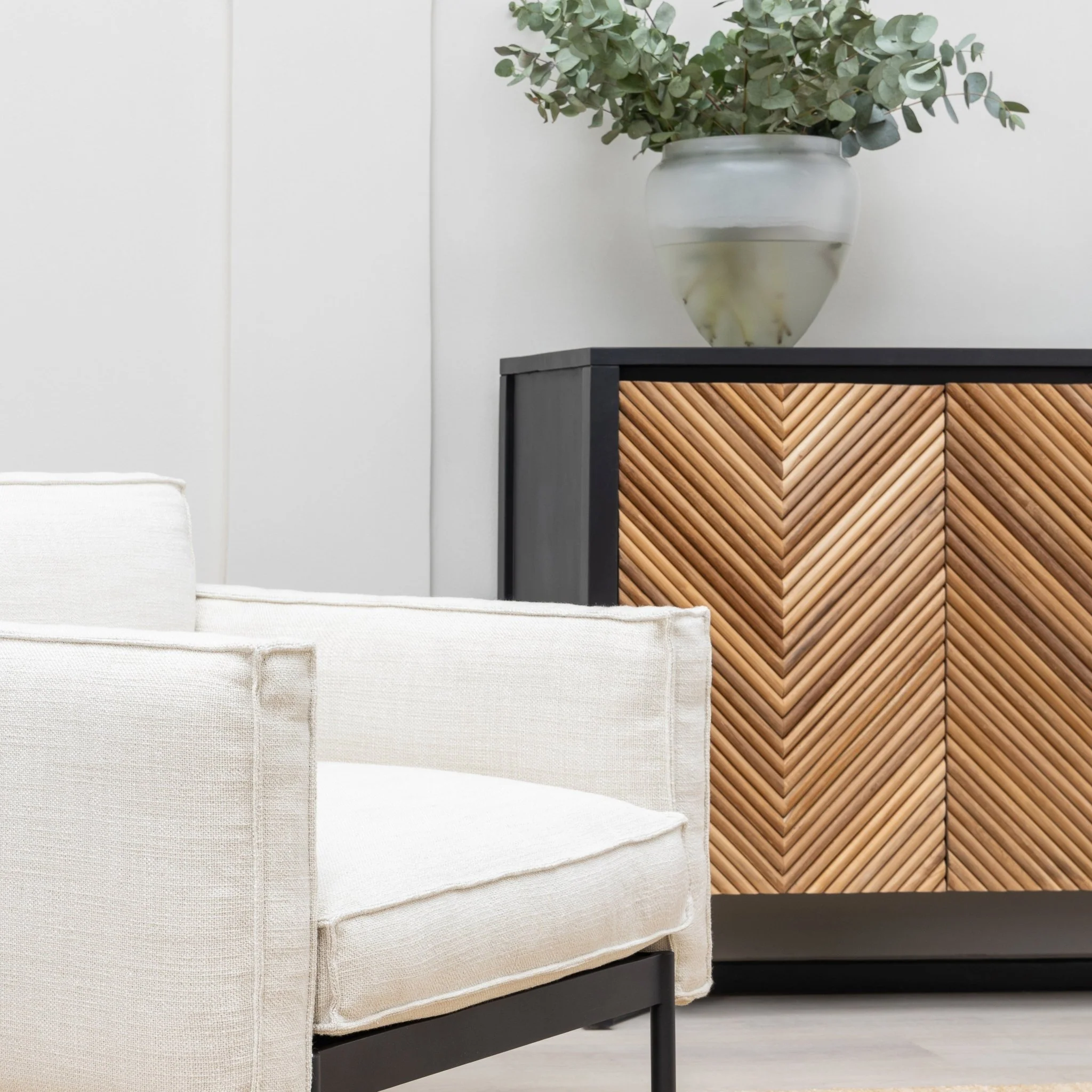 Aspen 3 Door Sideboard - Image 12