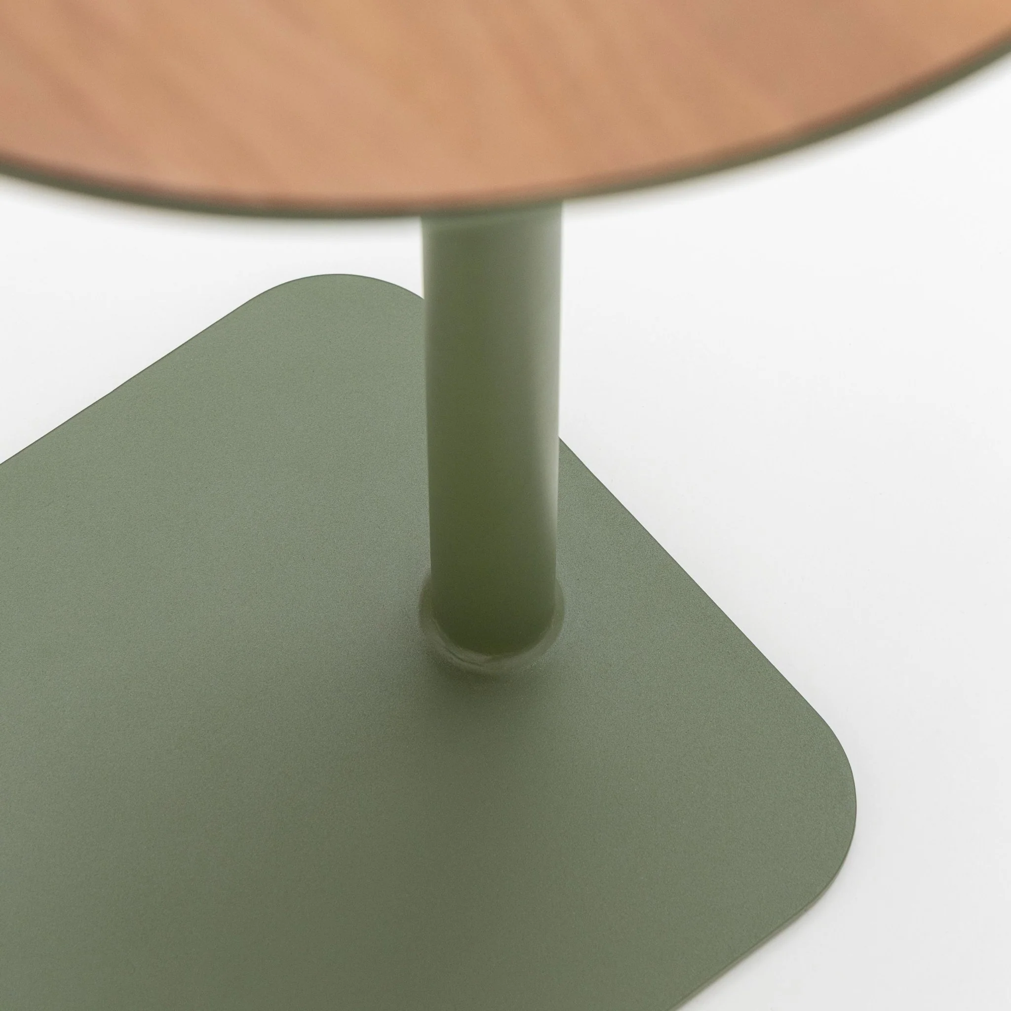 Bailey Round C Table - Moss - Image 9
