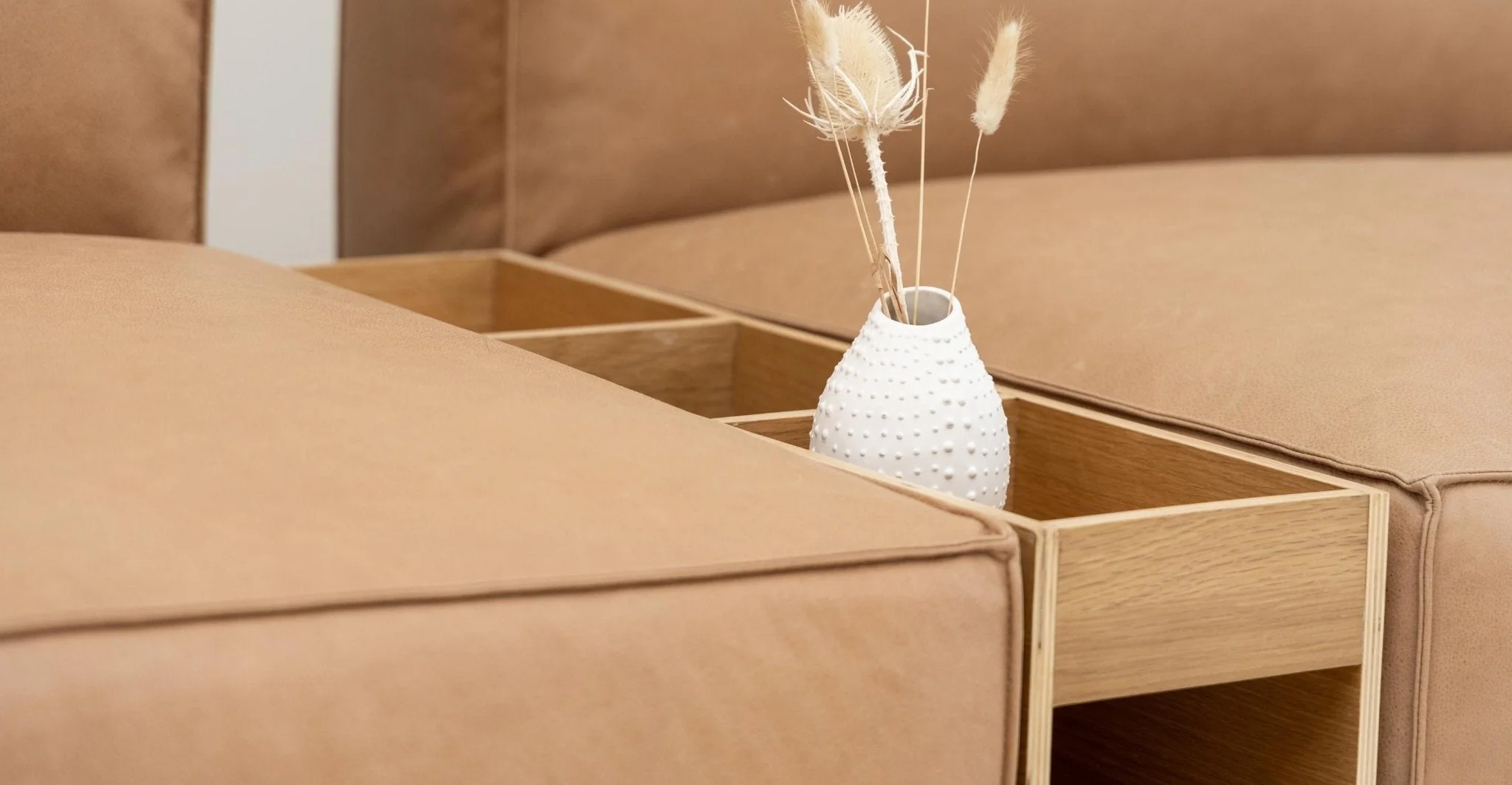 Baker Sectional With Storage - Pecan Leather - Image 22