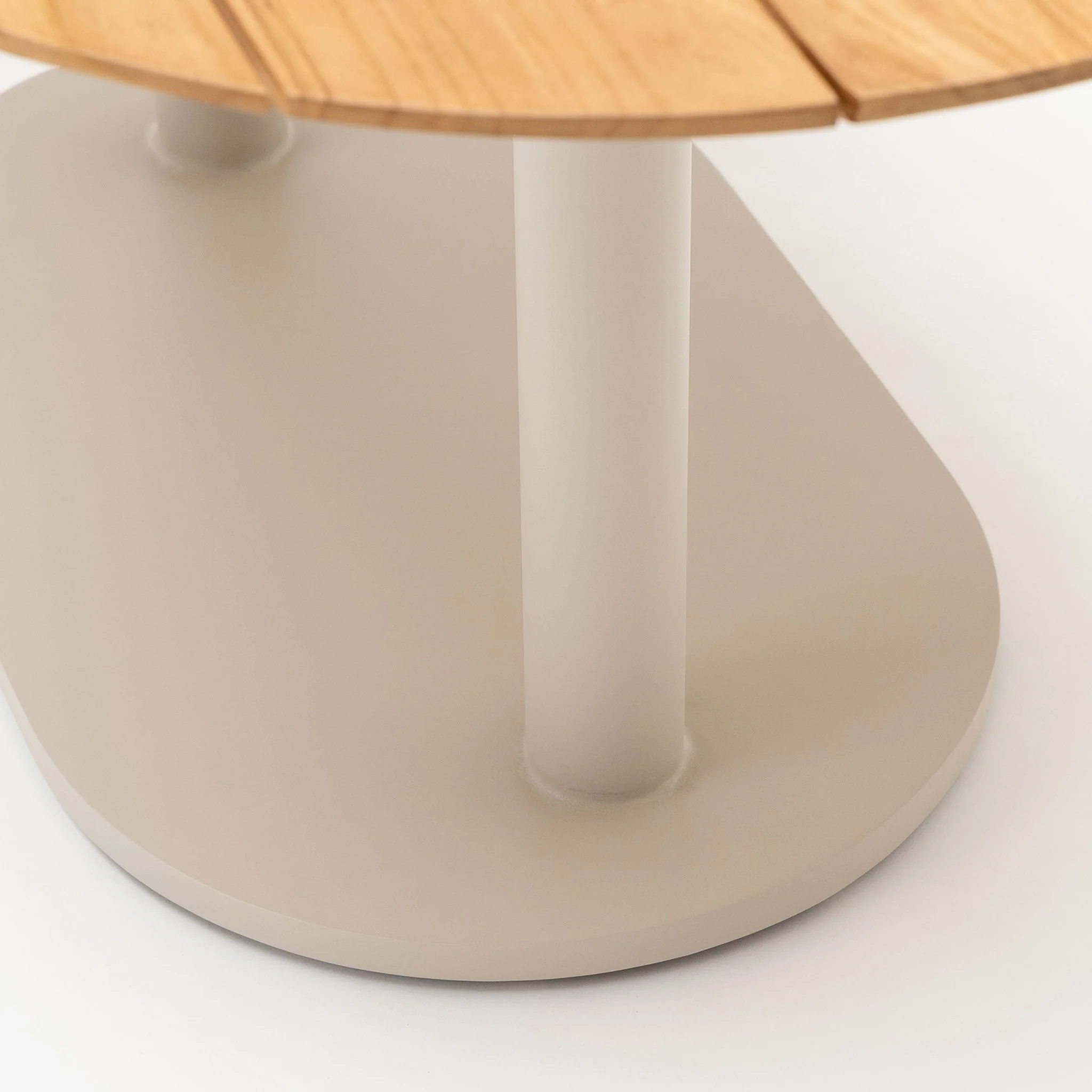 Bayne Dining Table - Image 7