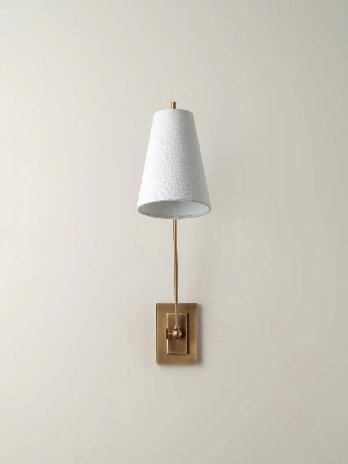 Celano Aged Brass Wall Light - Image 3