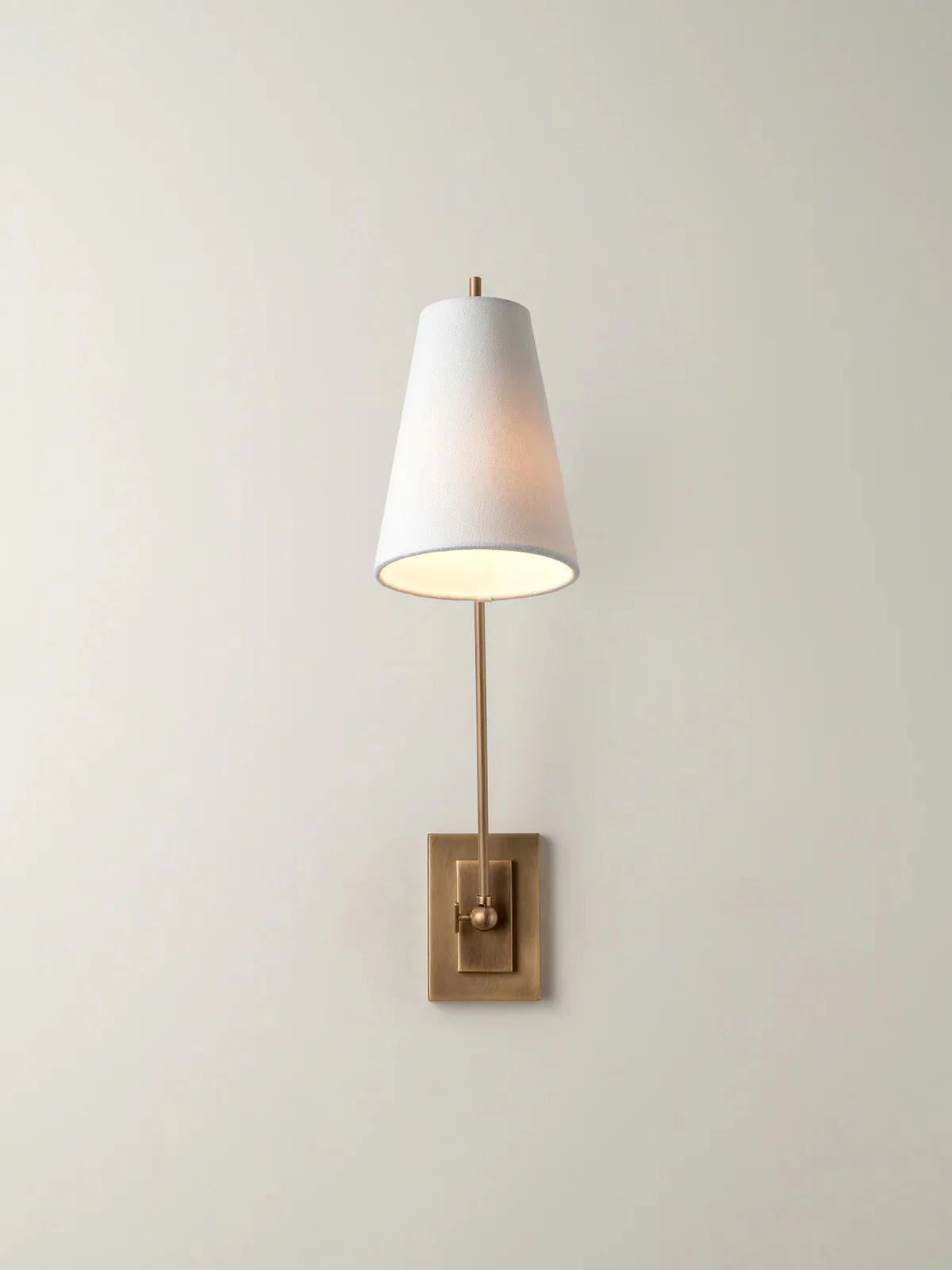 Celano Aged Brass Wall Light - Image 4