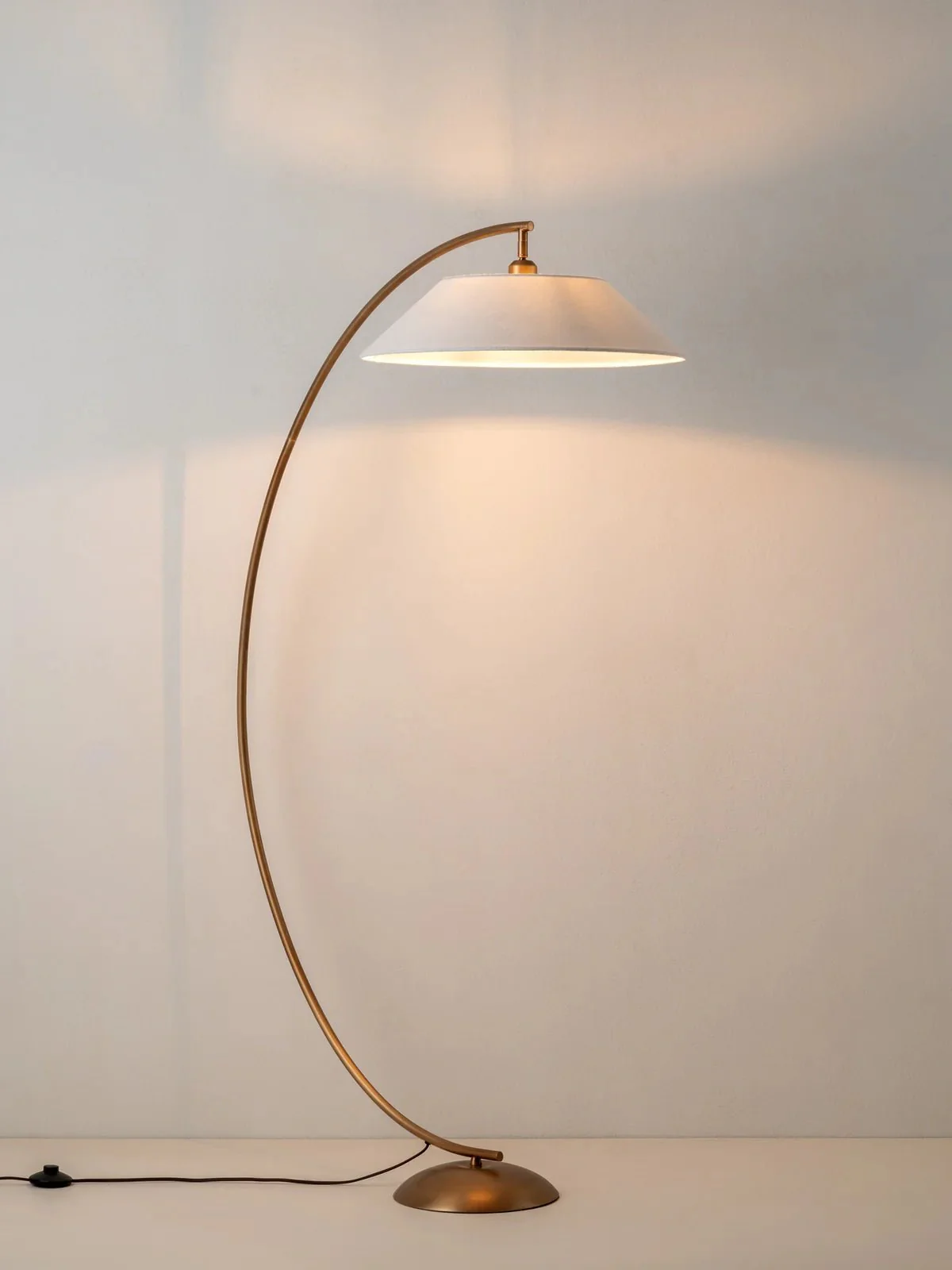Circo - Arc Aged Brass And Natural Linen Floor Lamp - Image 2