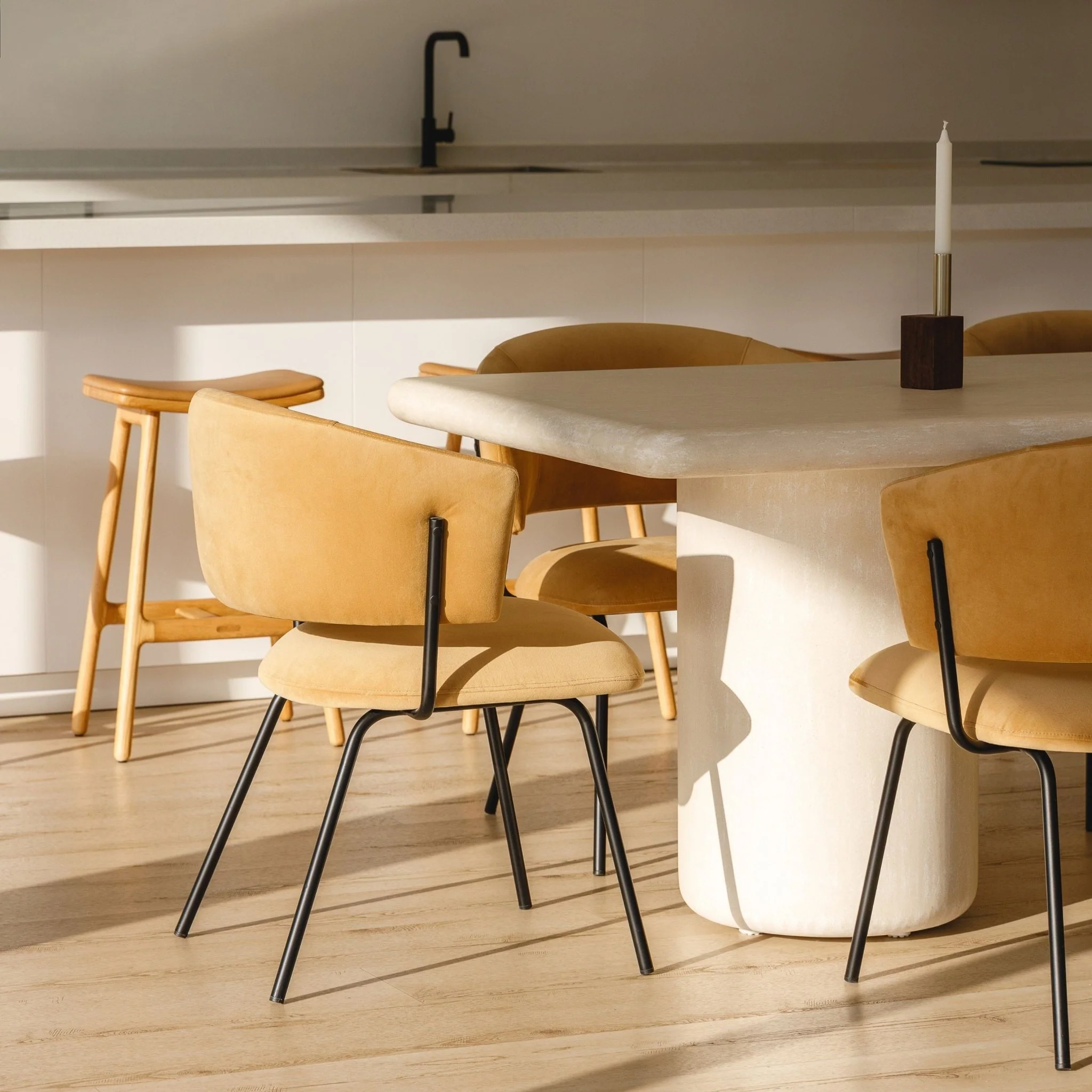 Column Dining Table - Image 7