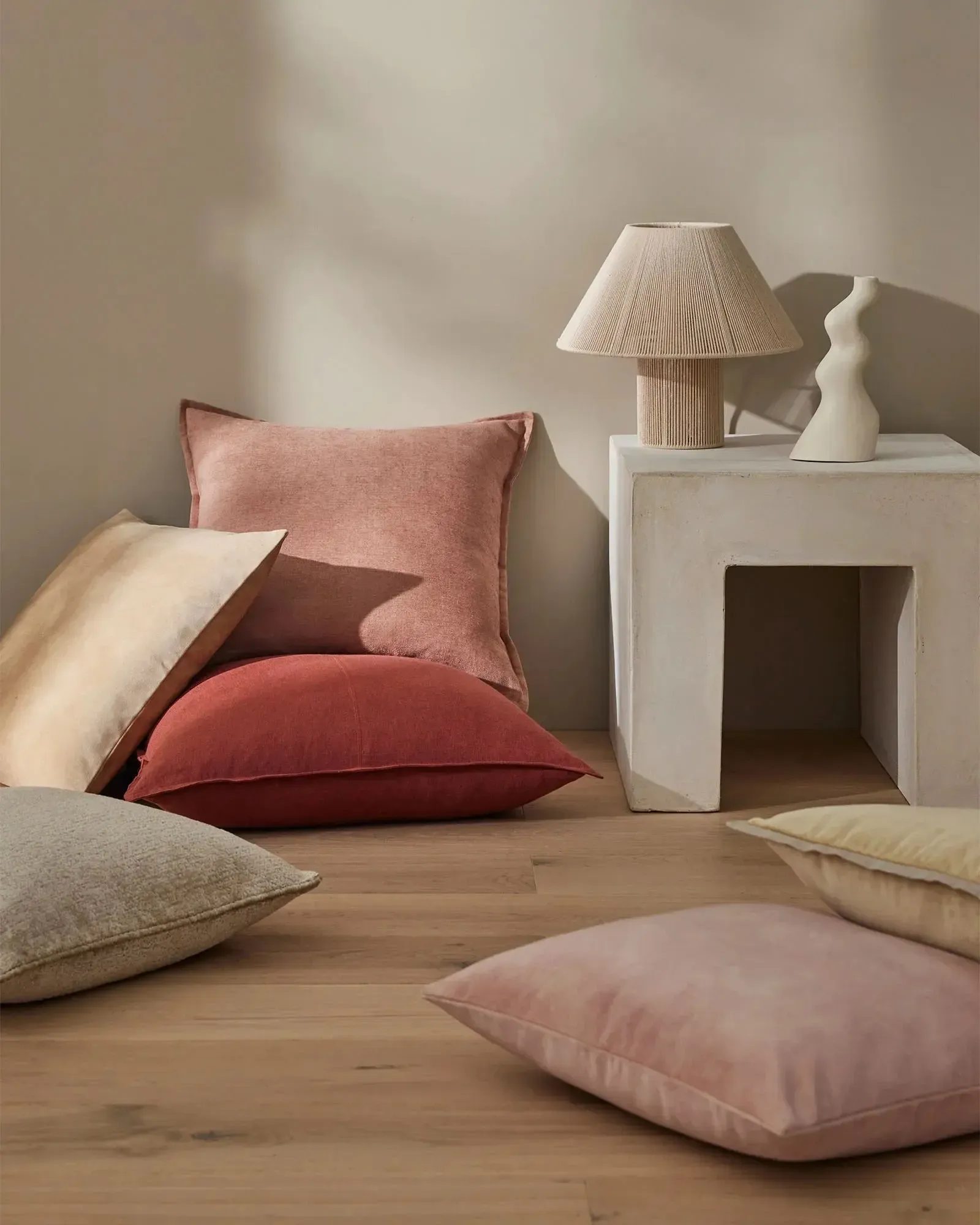 Como 60Cm Cushion - Rhubarb - Image 2