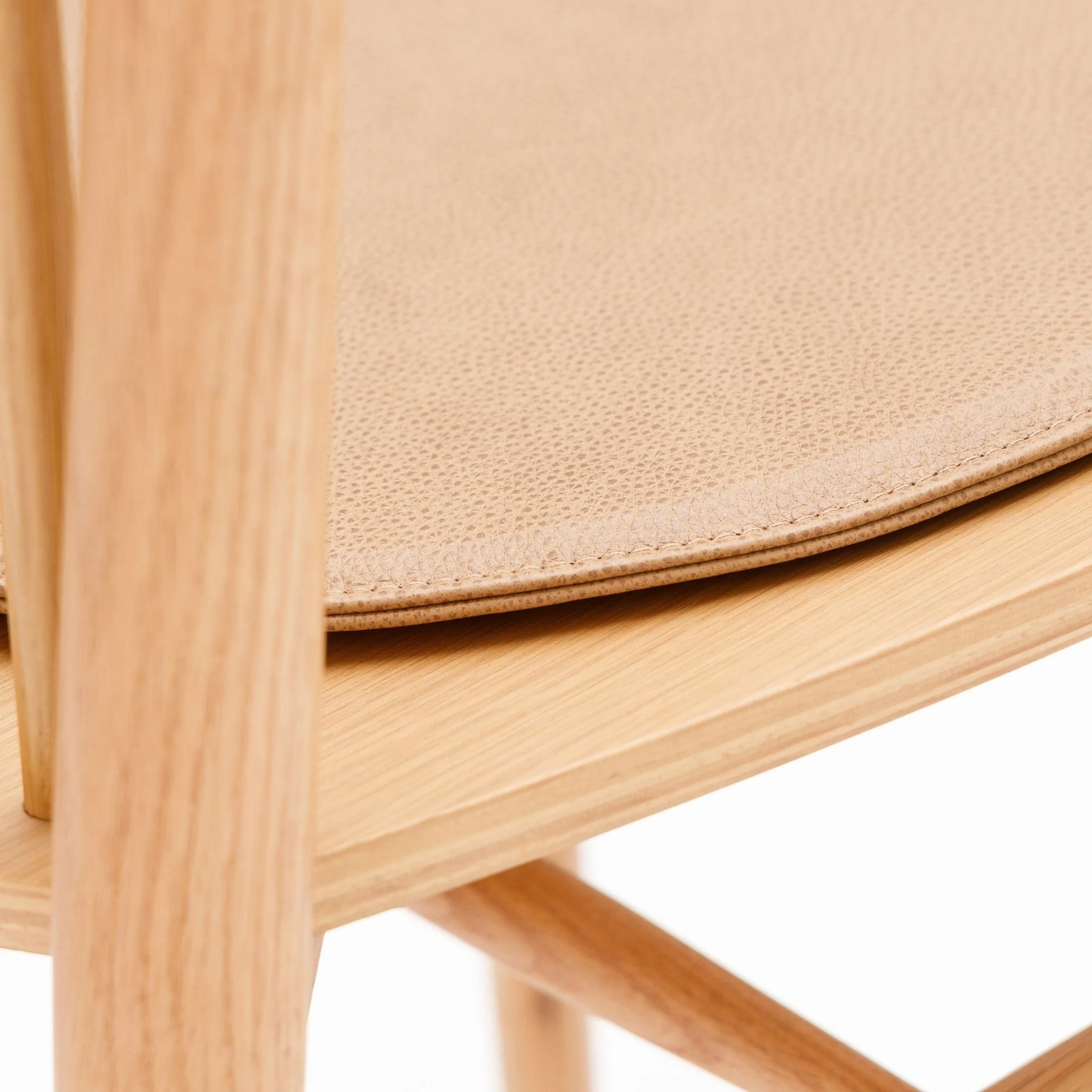 Crepe Round Seat - Pecan Leather - Image 8