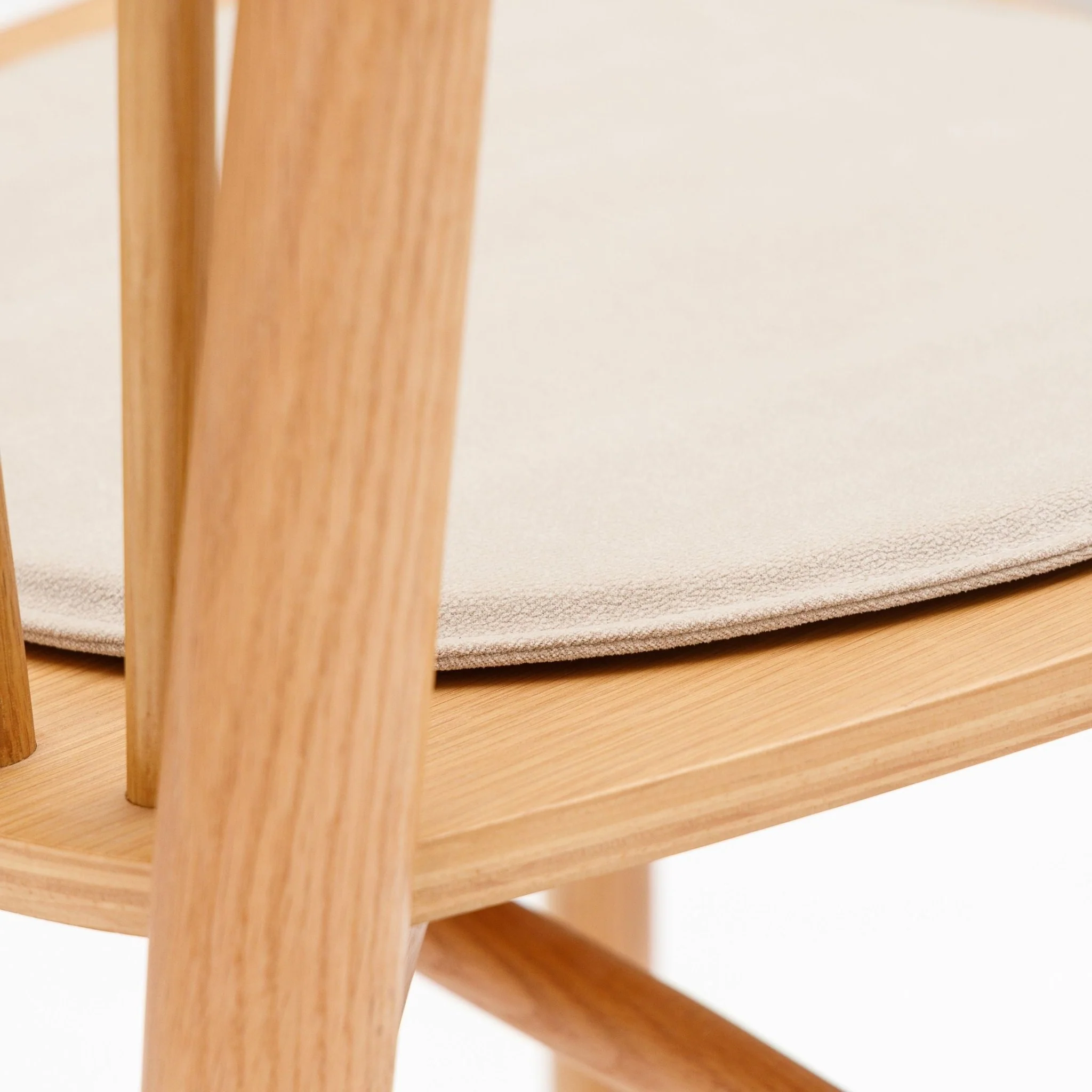 Crepe Round Seat - Ecru - Image 10