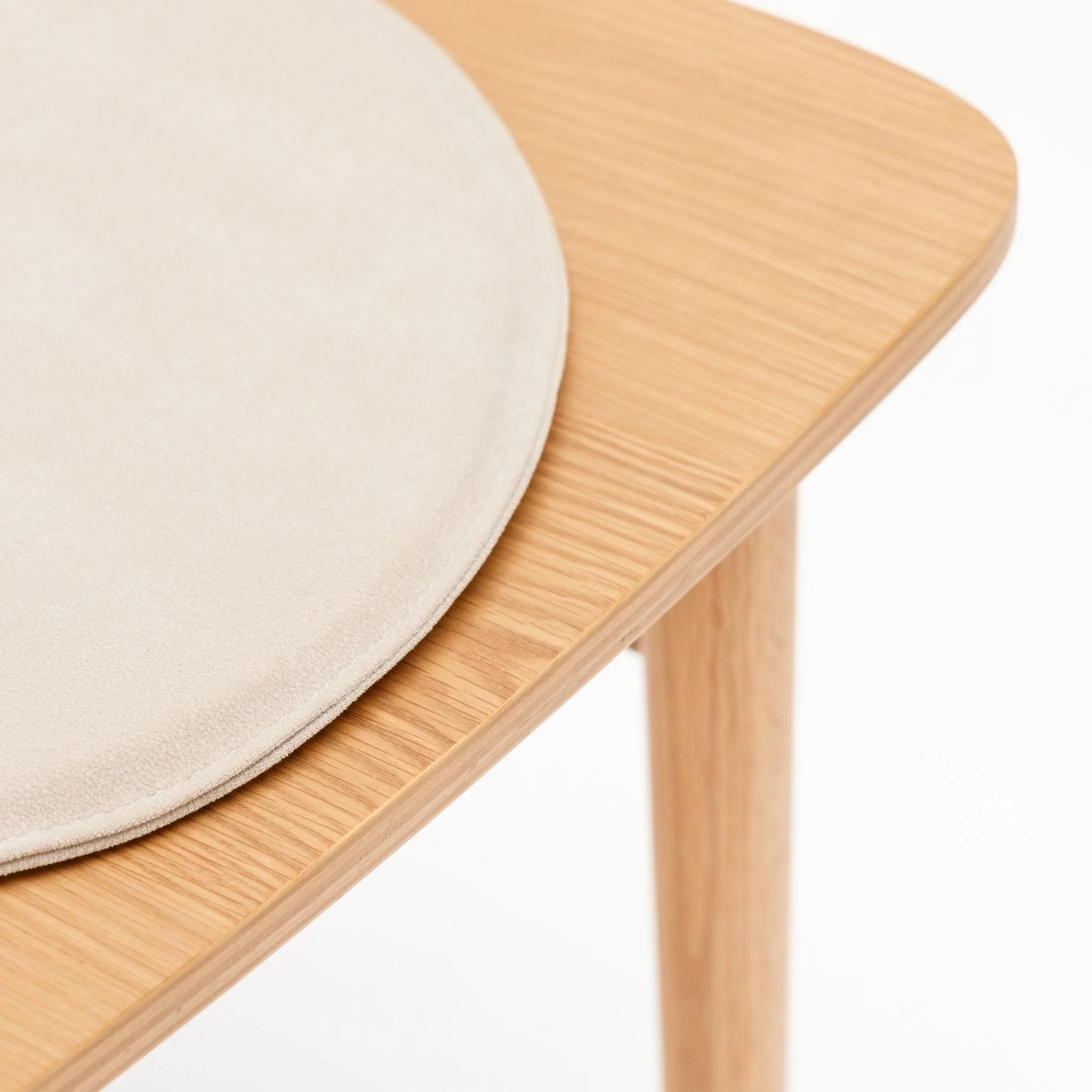 Crepe Round Seat - Ecru - Image 6