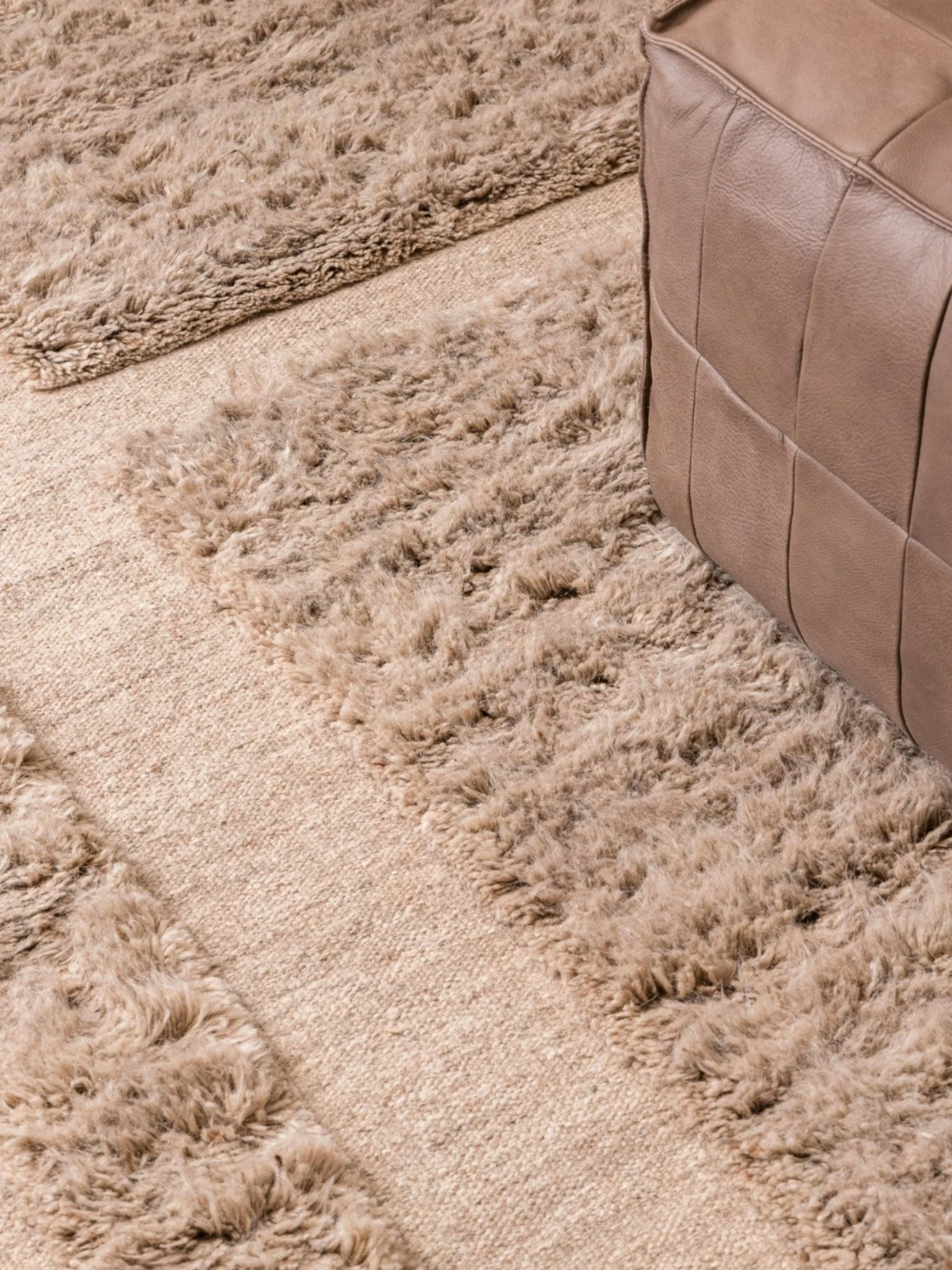 Cuadro Rug - Pecan - Image 4