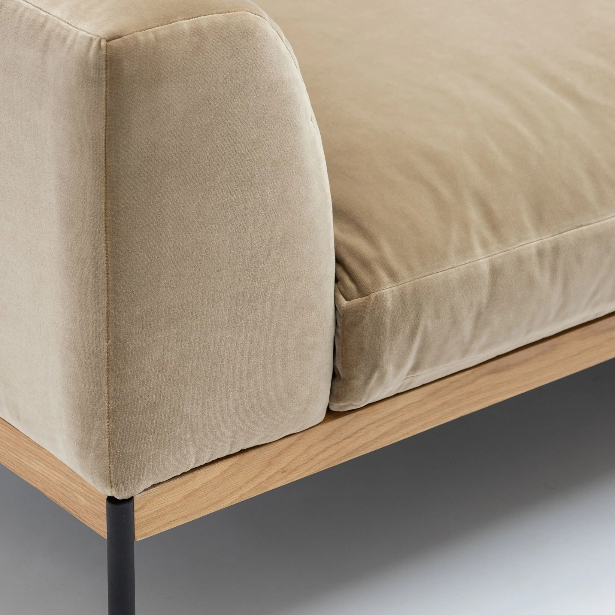 Department 235 Sofa - Oak & Conte Oyster - Image 10