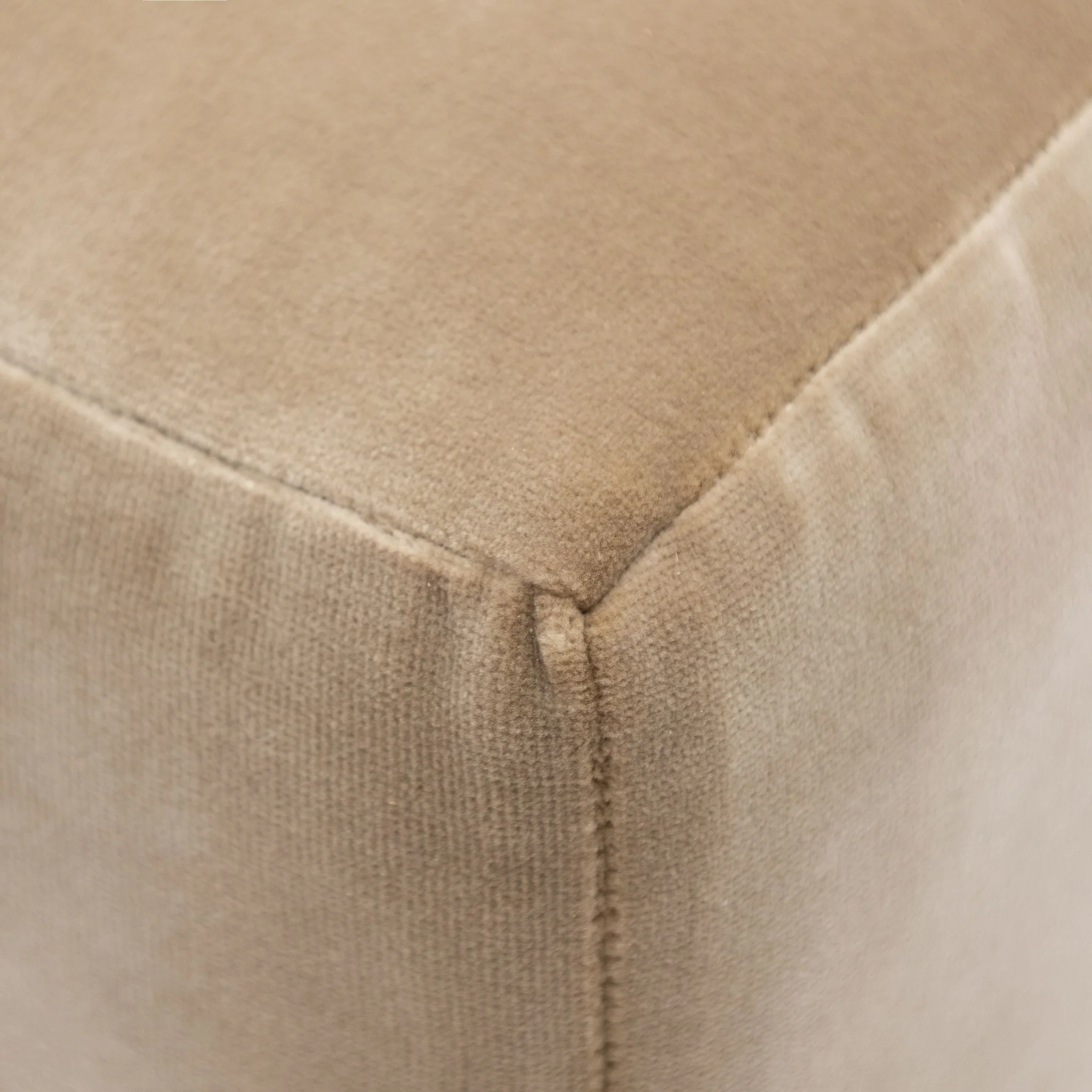 Department 235 Sofa - Oak & Conte Oyster - Image 16