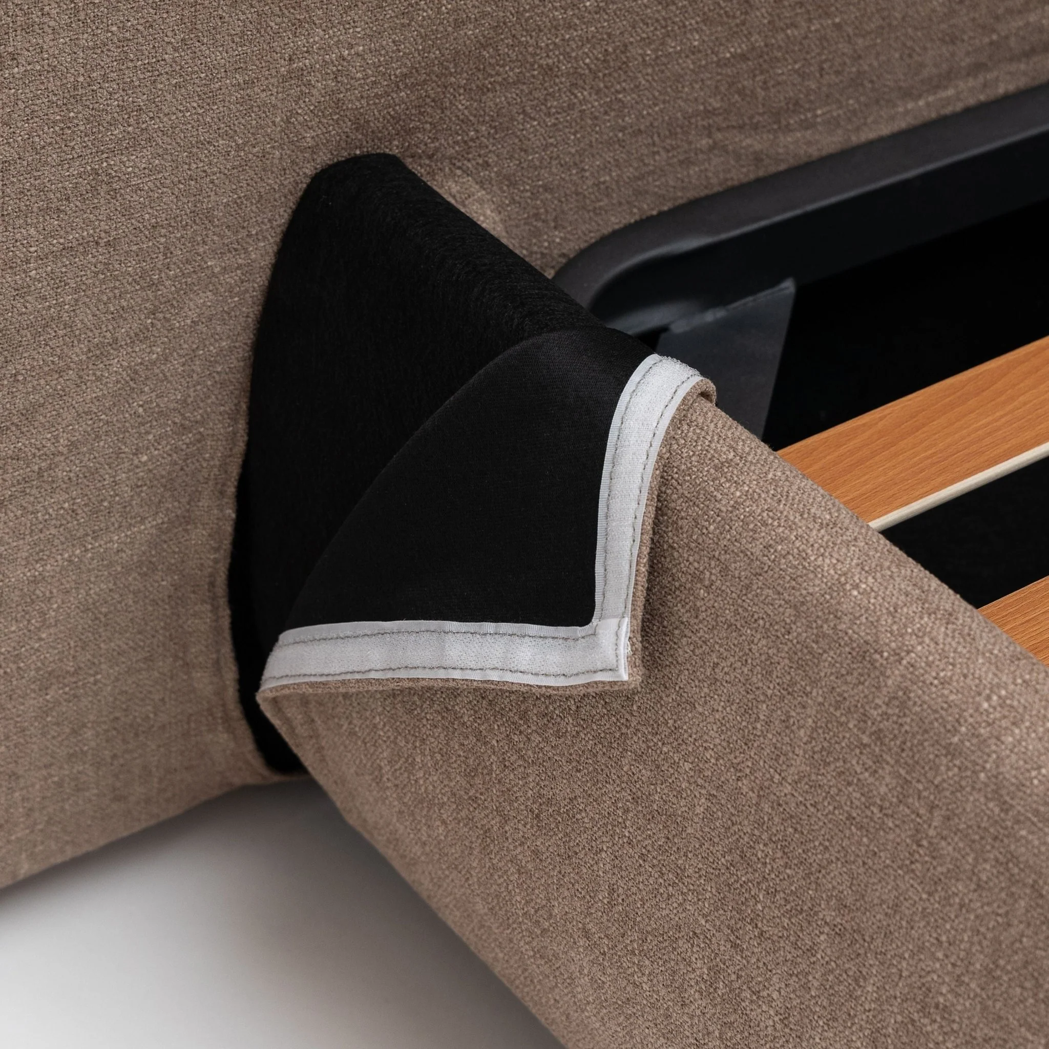 Finley Bed With Storage - Caramel - Image 10