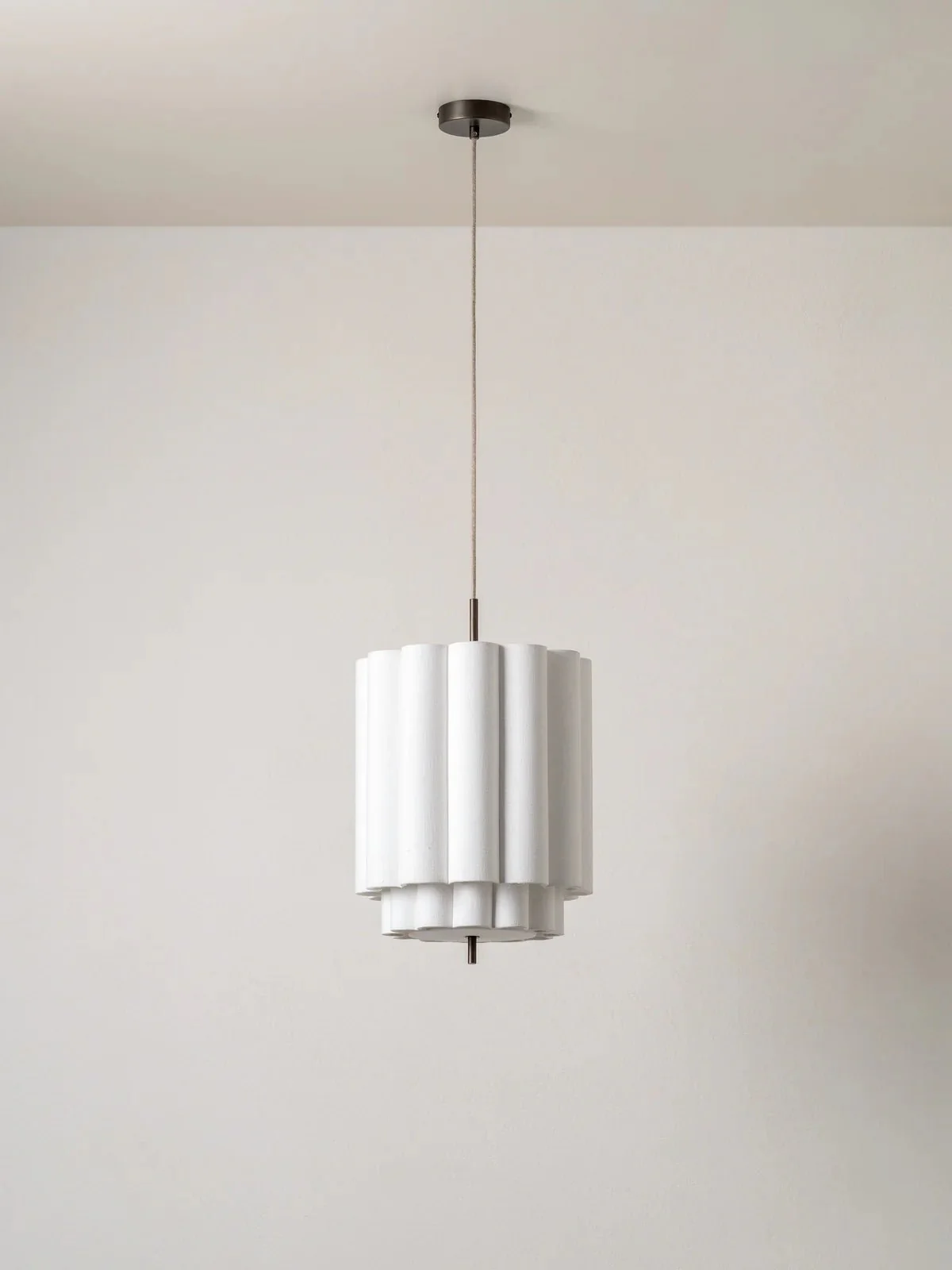 Folia - Small Scalloped Natural Linen Pendant