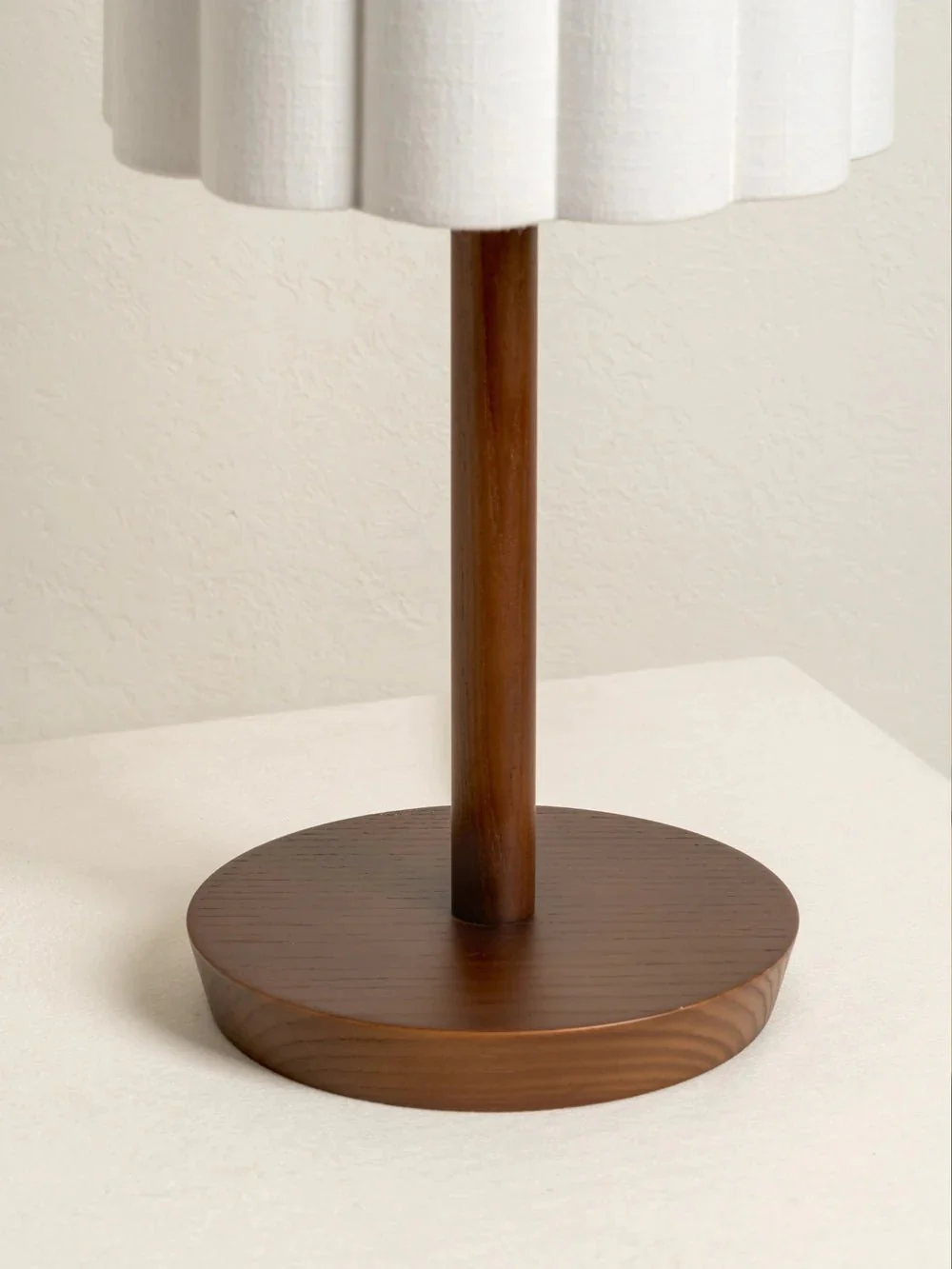 Folia Table Lamp - Image 4