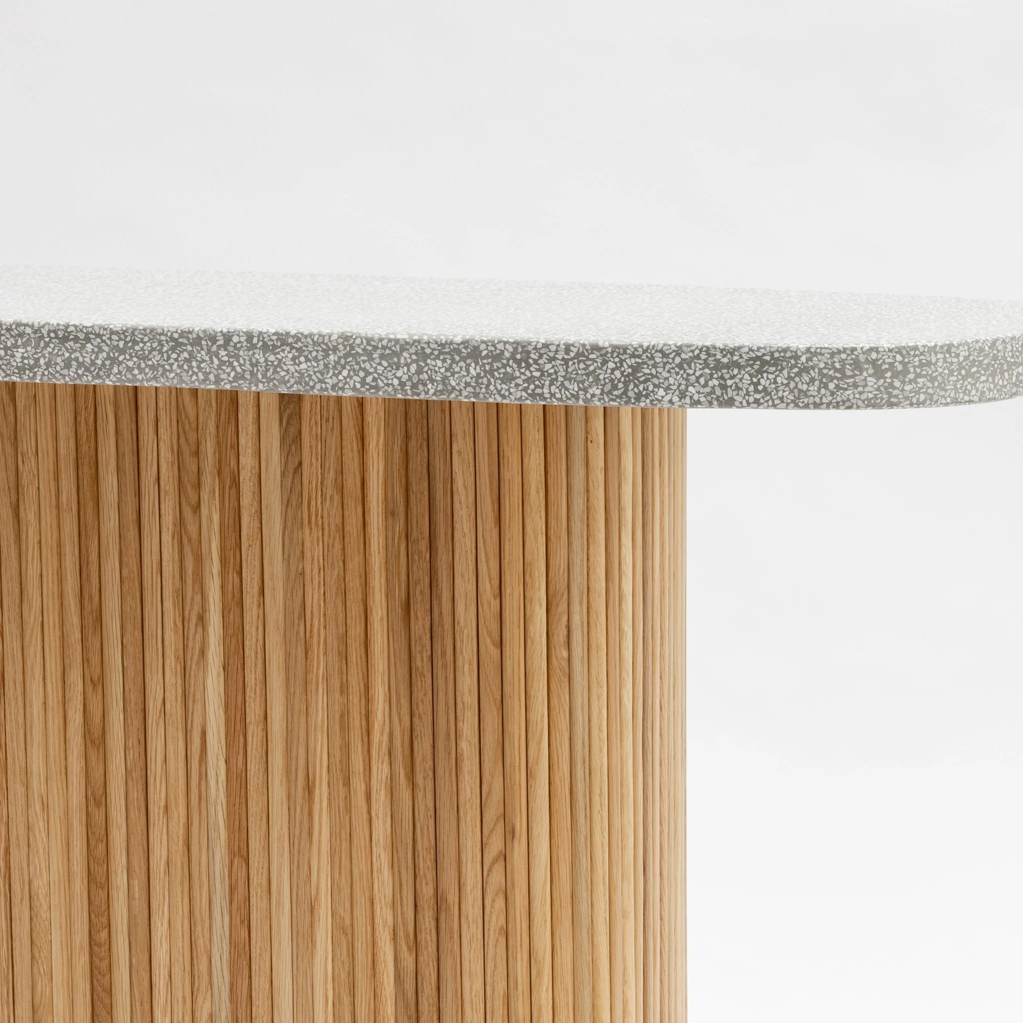 Gion Console 140 - Light Oak & Warm Grey - Image 9