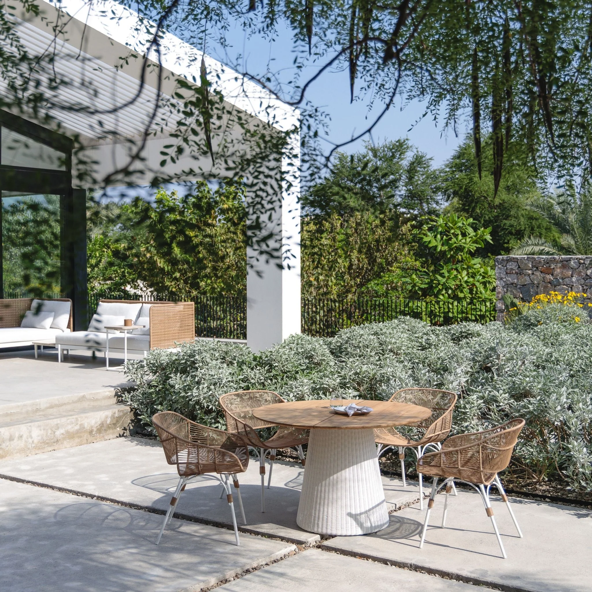 Girona Dining Table - Honey & Stonewhite - Image 4