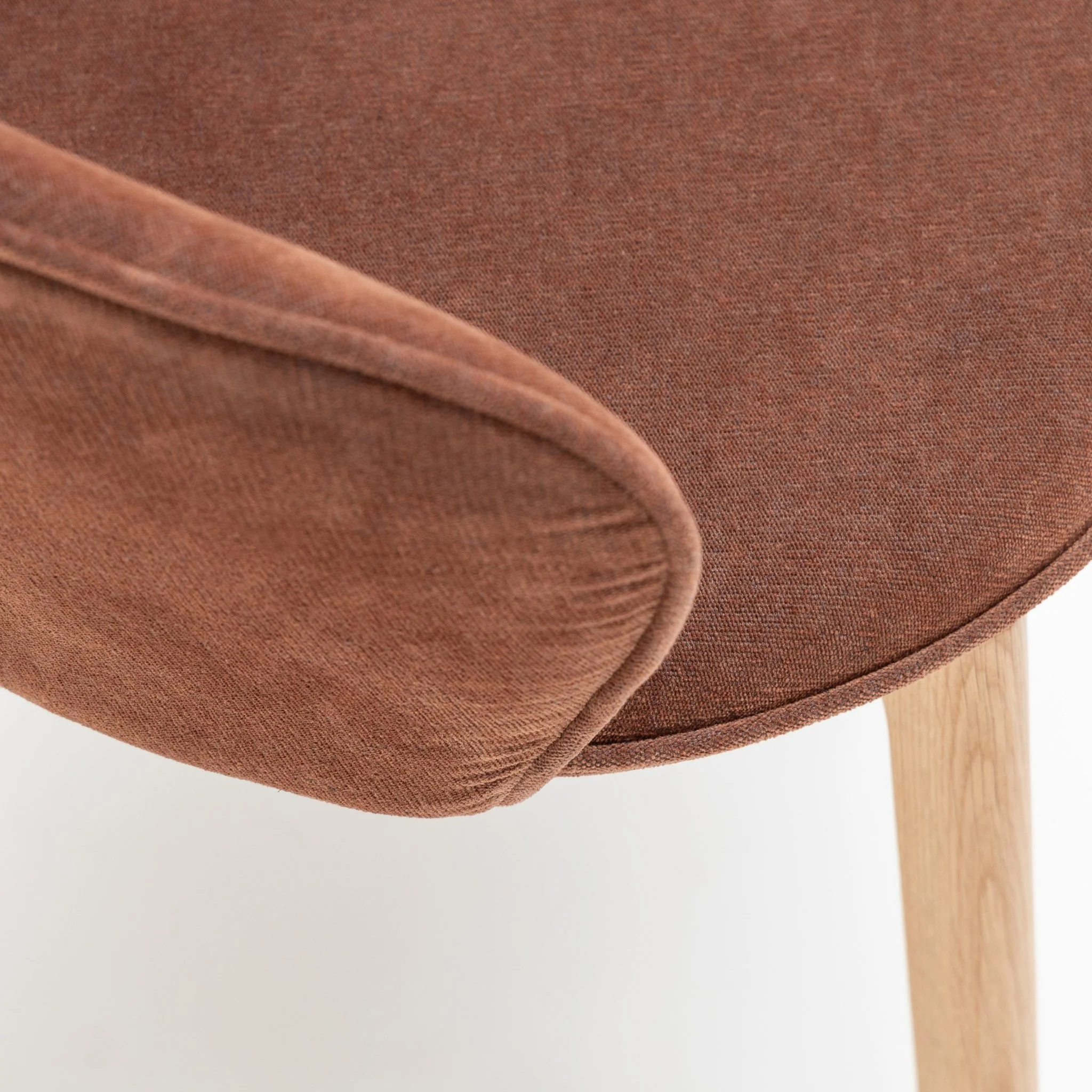 Glide Chair  - Light Oak & Russet - Image 9