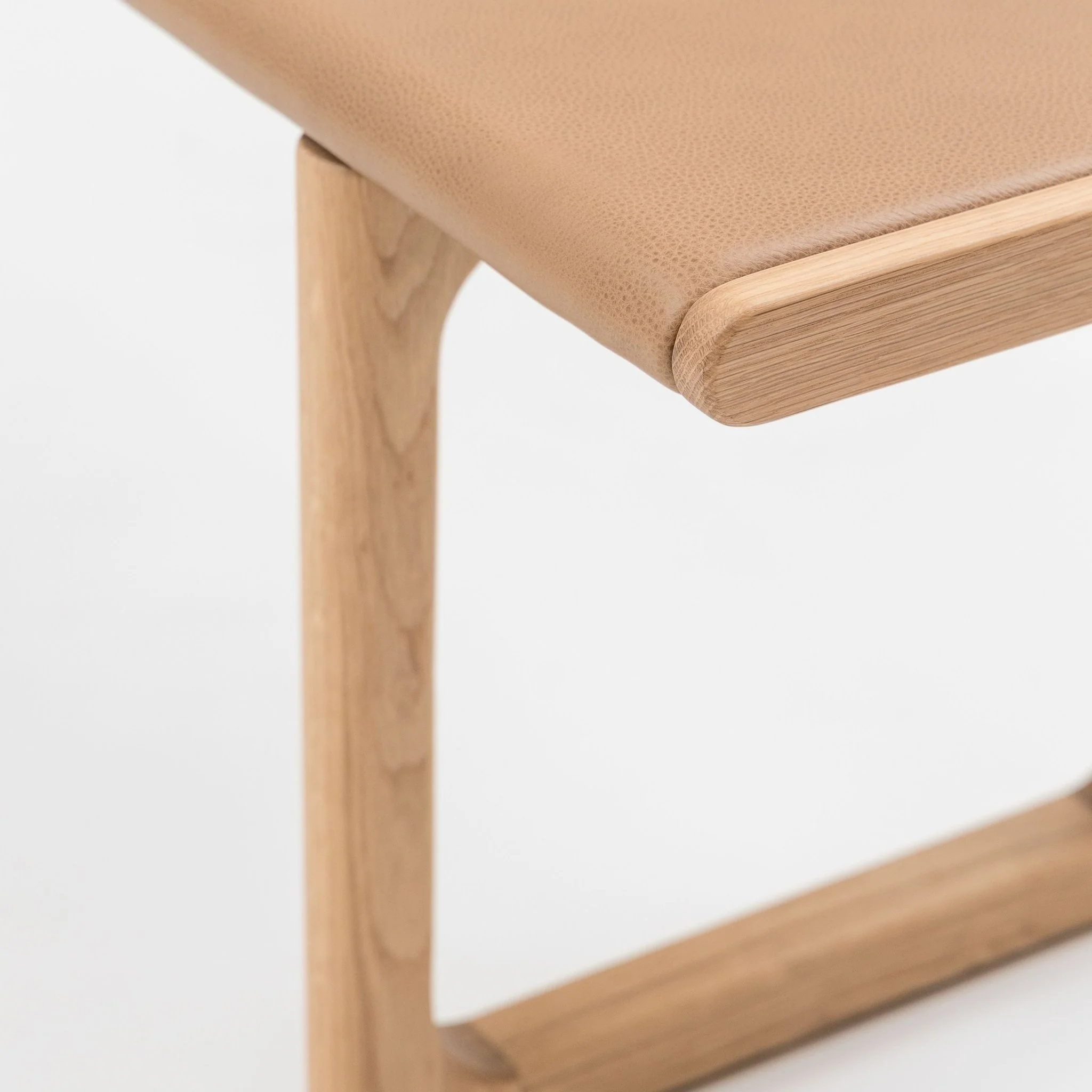 Hover Bench - Light Oak & Pecan Leather - Image 4