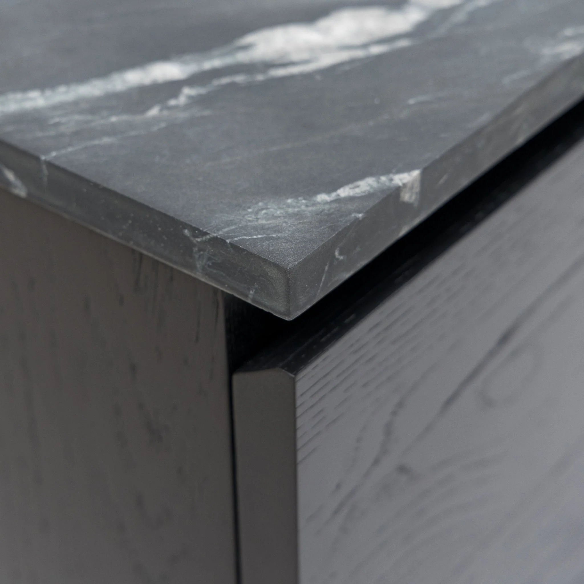 Kami 220 Entertainment Unit - Black Oak & Nero Perlato - Image 15