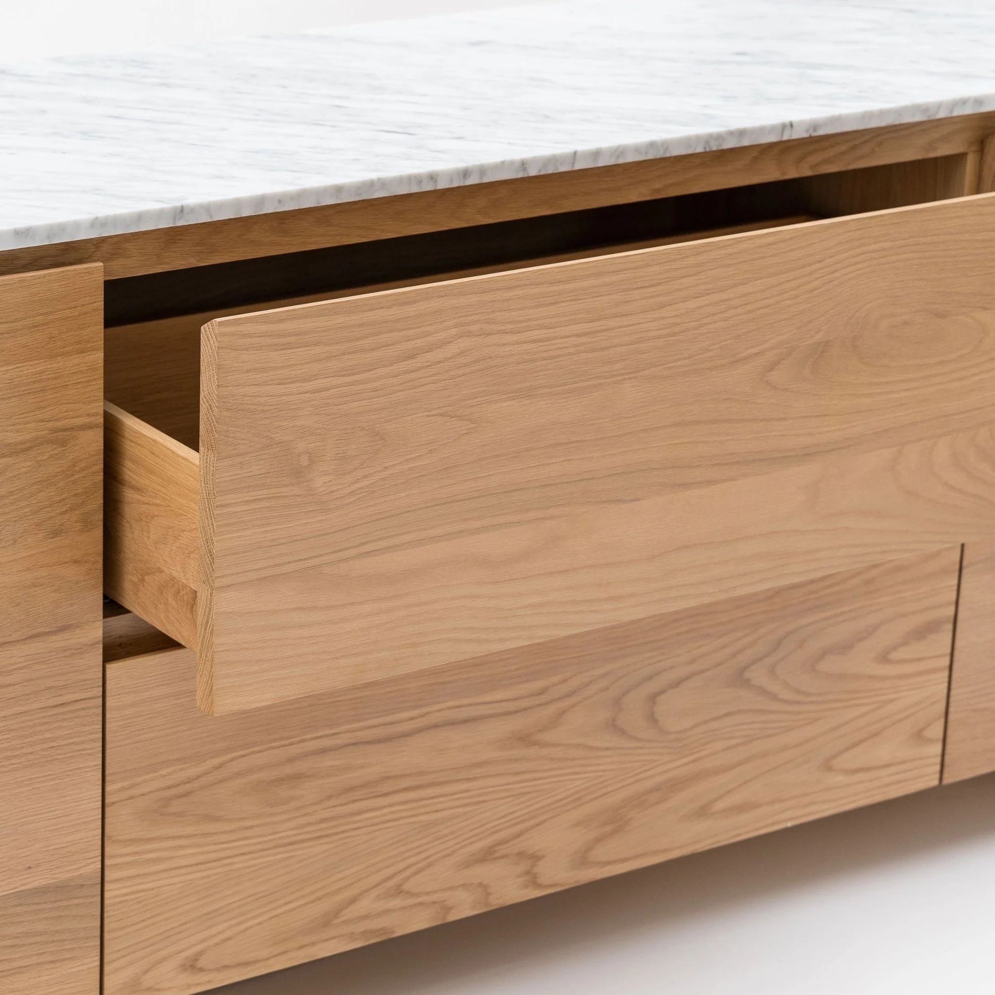 Kami 220 Sideboard - Light Oak & Bianca Carrara - Image 11