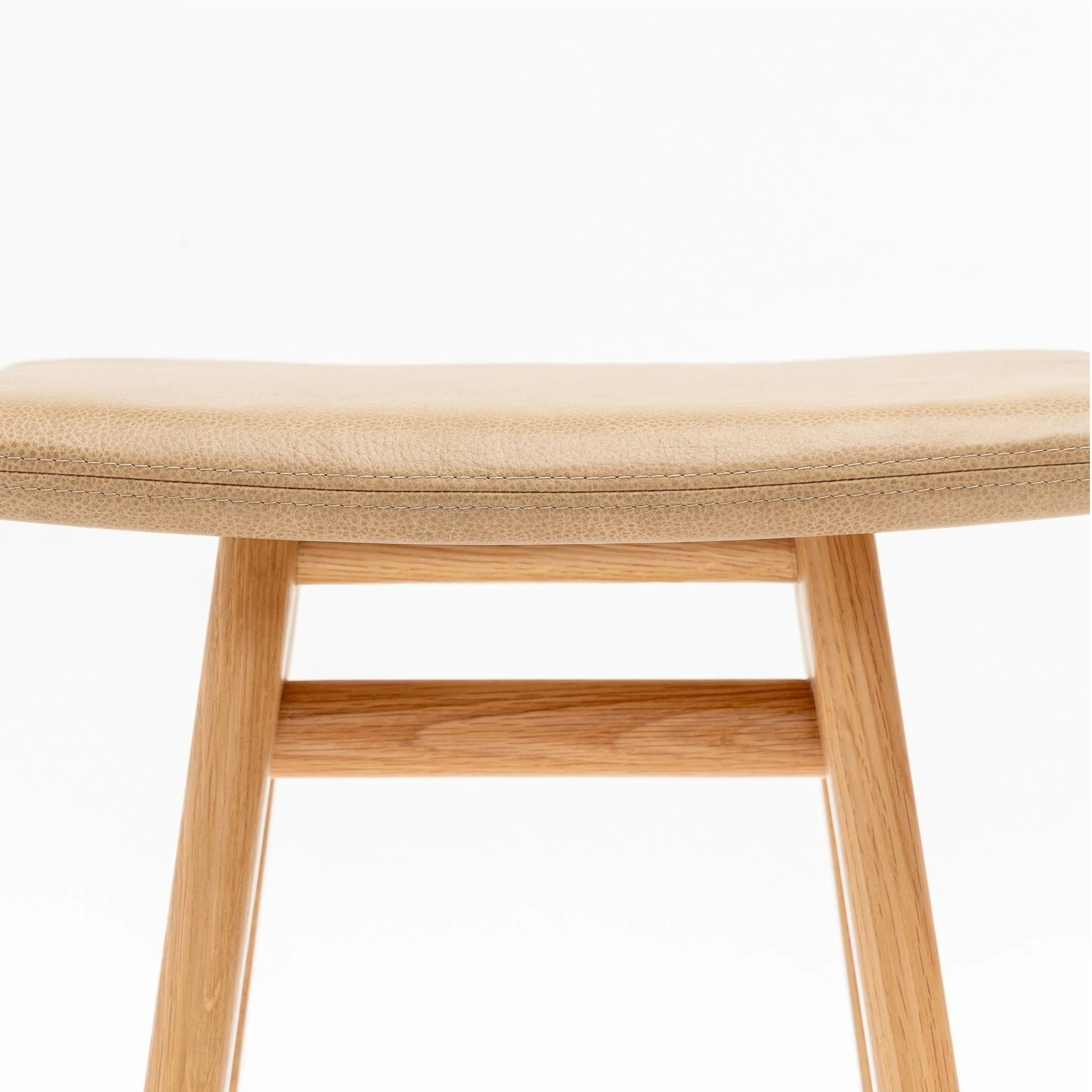 MA Counter Stool - Light Oak & Arena Leather - Image 4