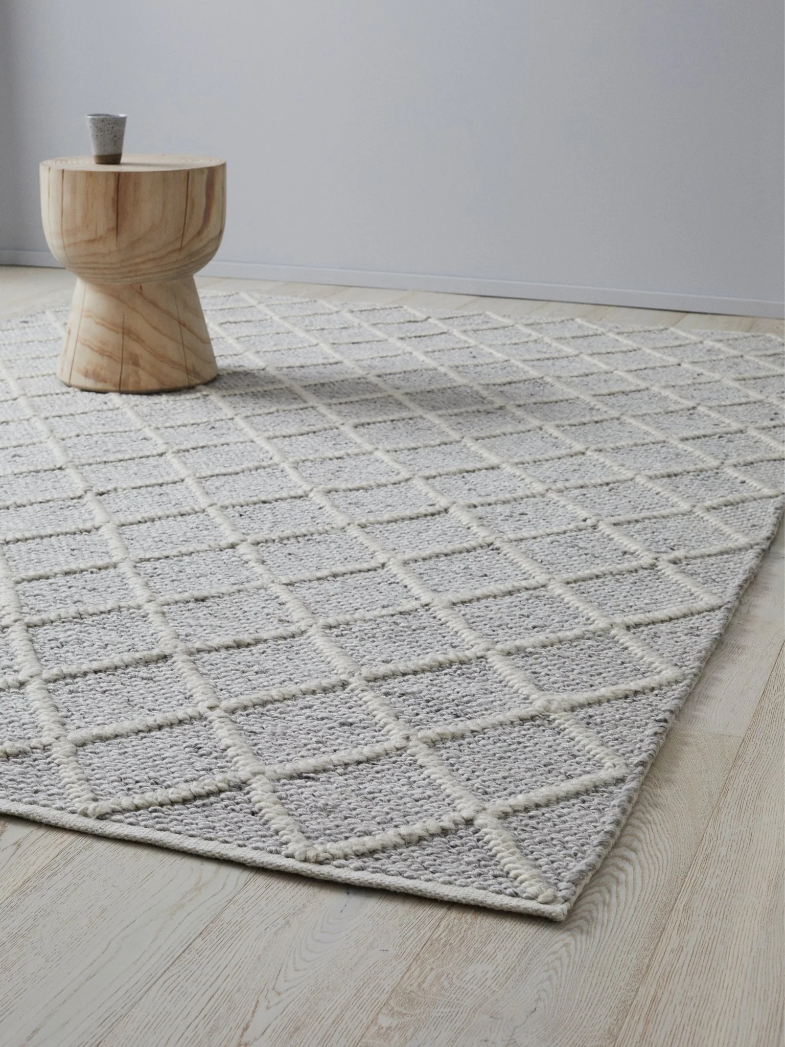 Mitre Rug - Feather - Image 5