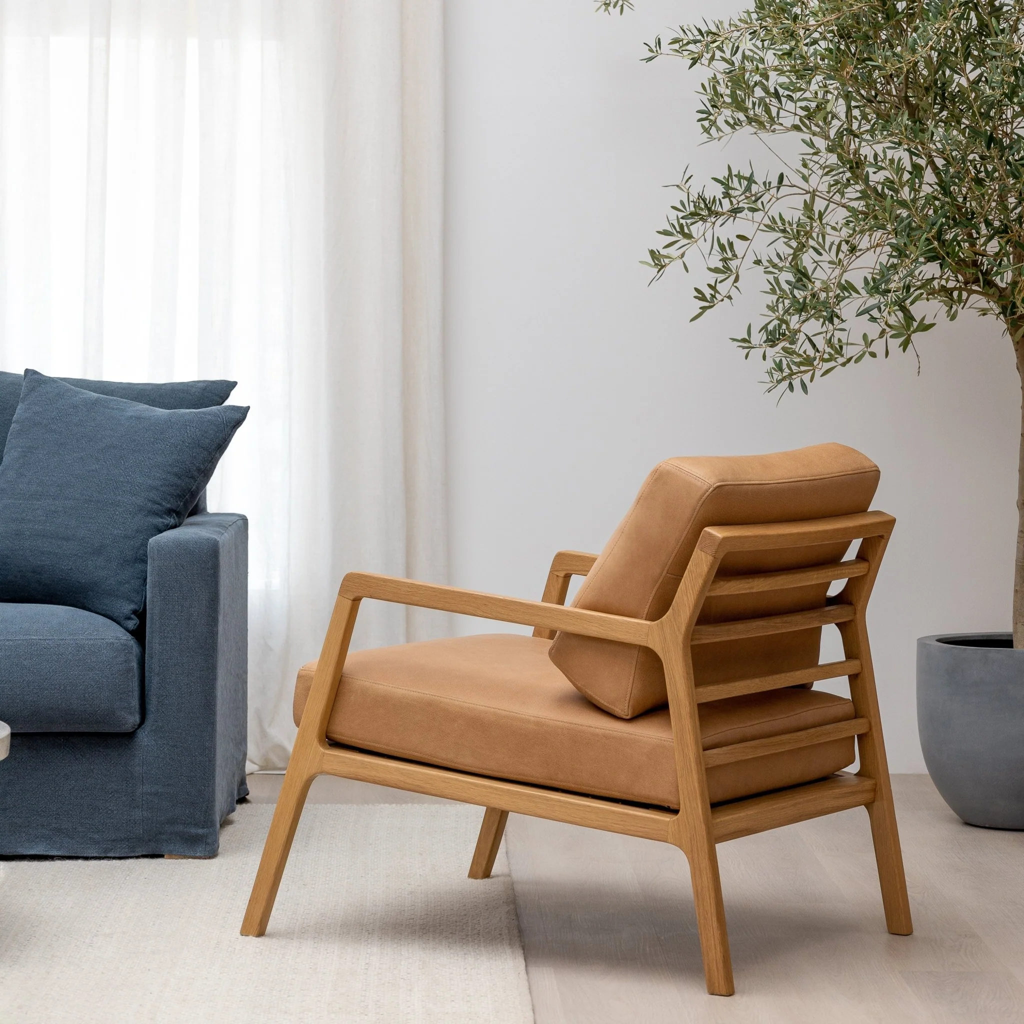 Nysse Armchair - Light Oak & Pecan Leather - Image 2