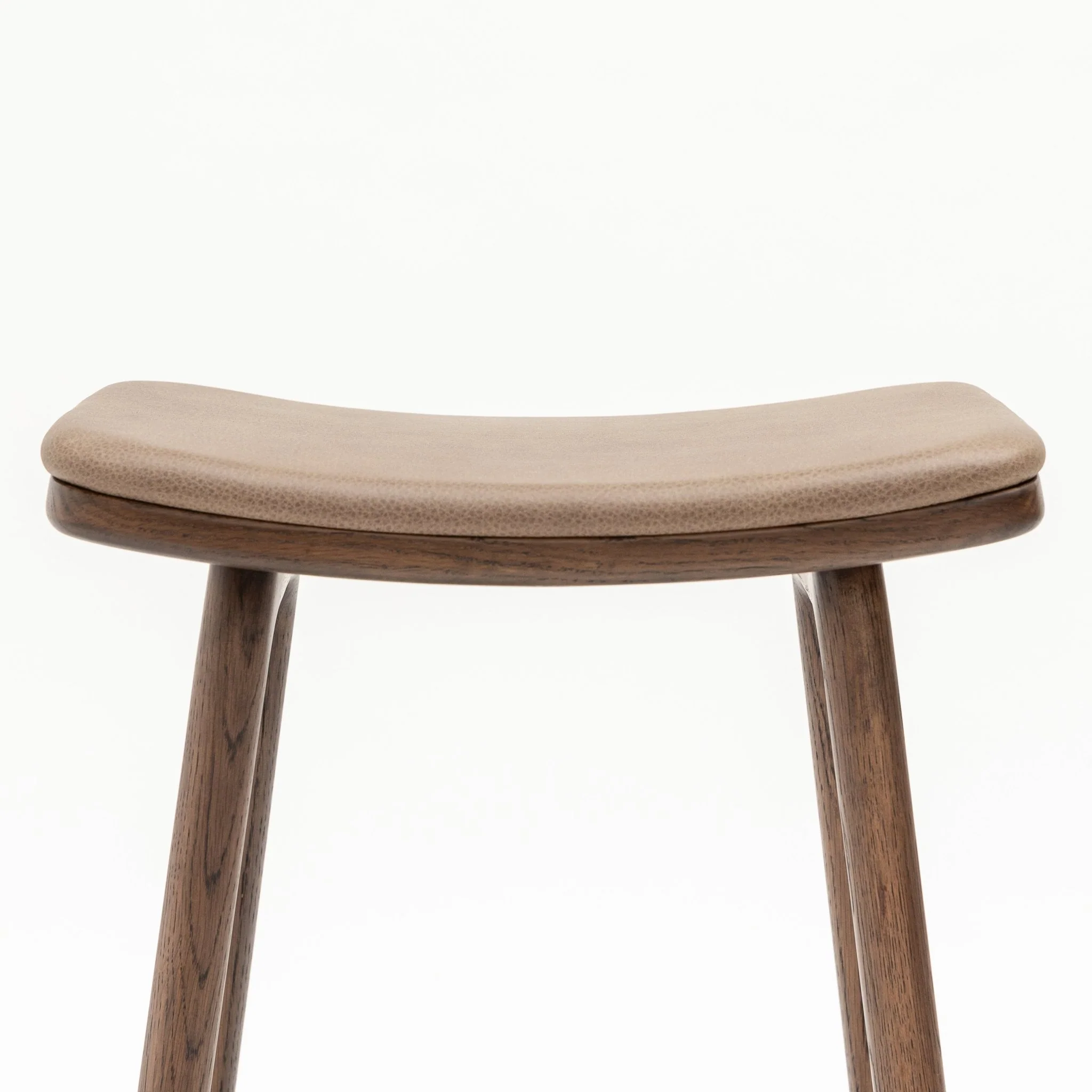 Odd Counter Stool - Espresso Oak & Montana Anvil Leather - Image 4