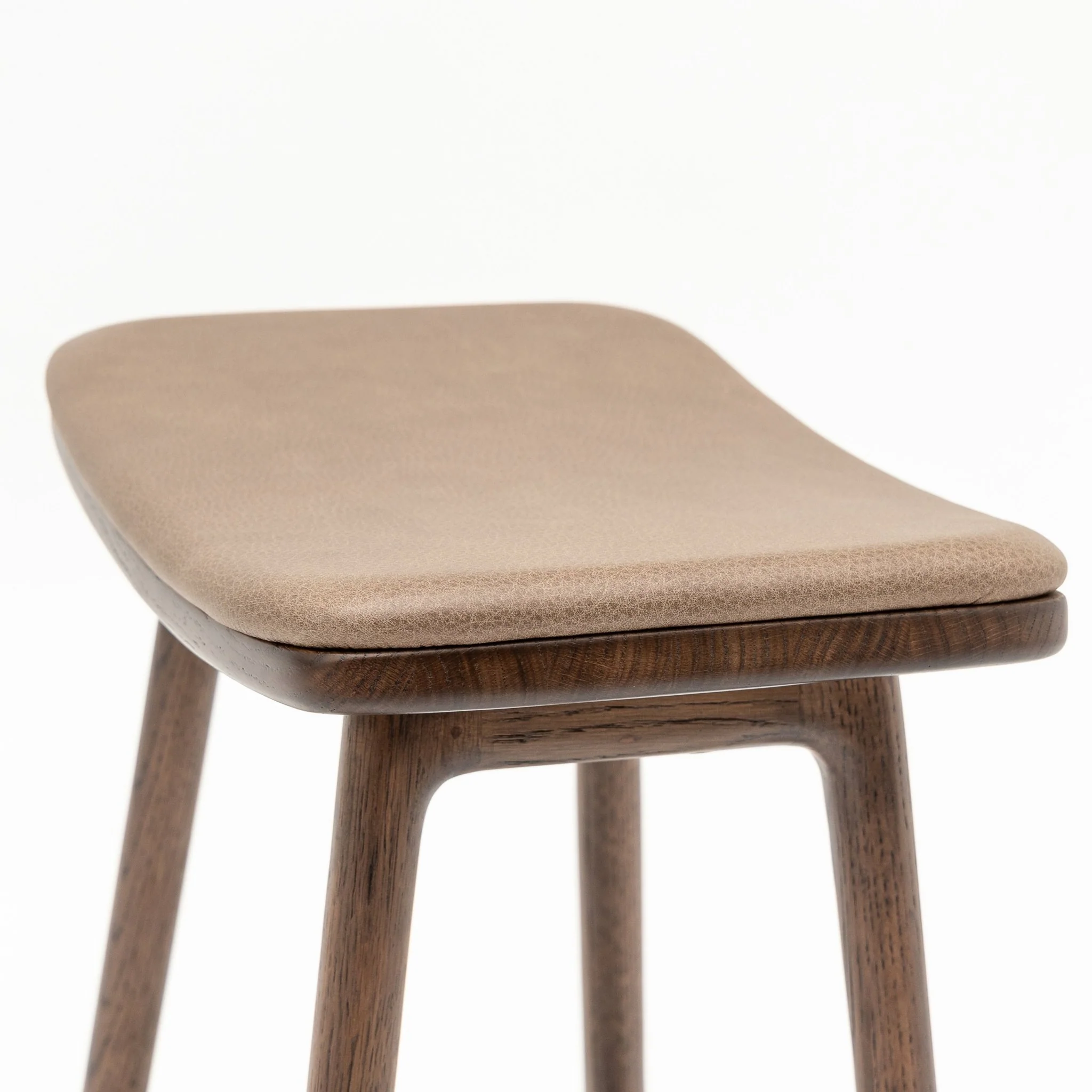 Odd Counter Stool - Espresso Oak & Montana Anvil Leather - Image 7
