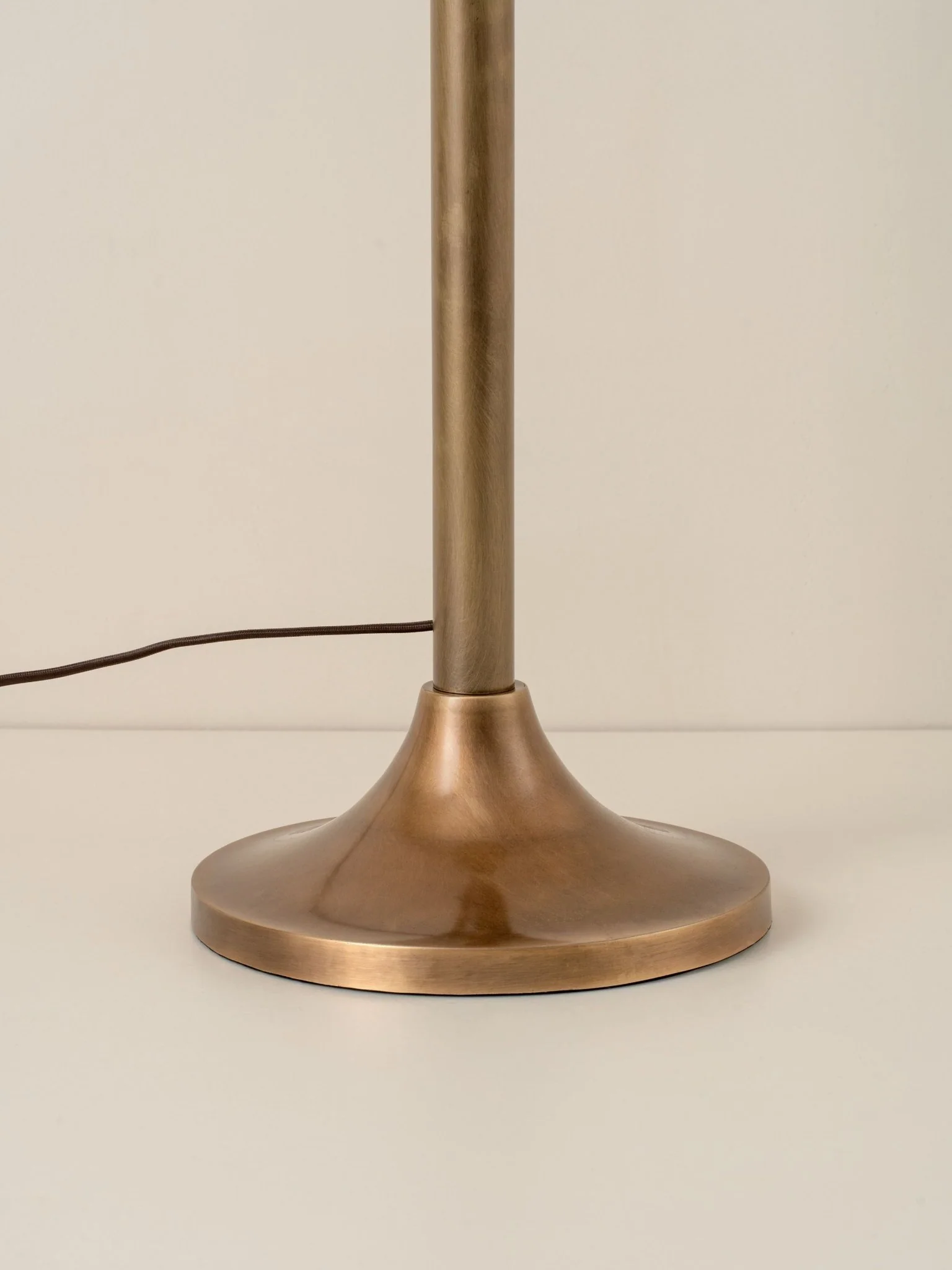 Ottino - Aged Brass And Linen Floor Lamp - Image 3