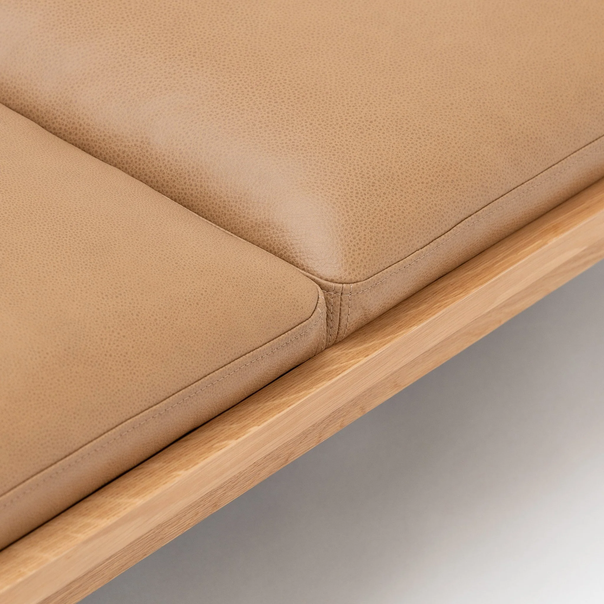 Pensive Daybed - Light Oak & Pecan Leather - Image 6