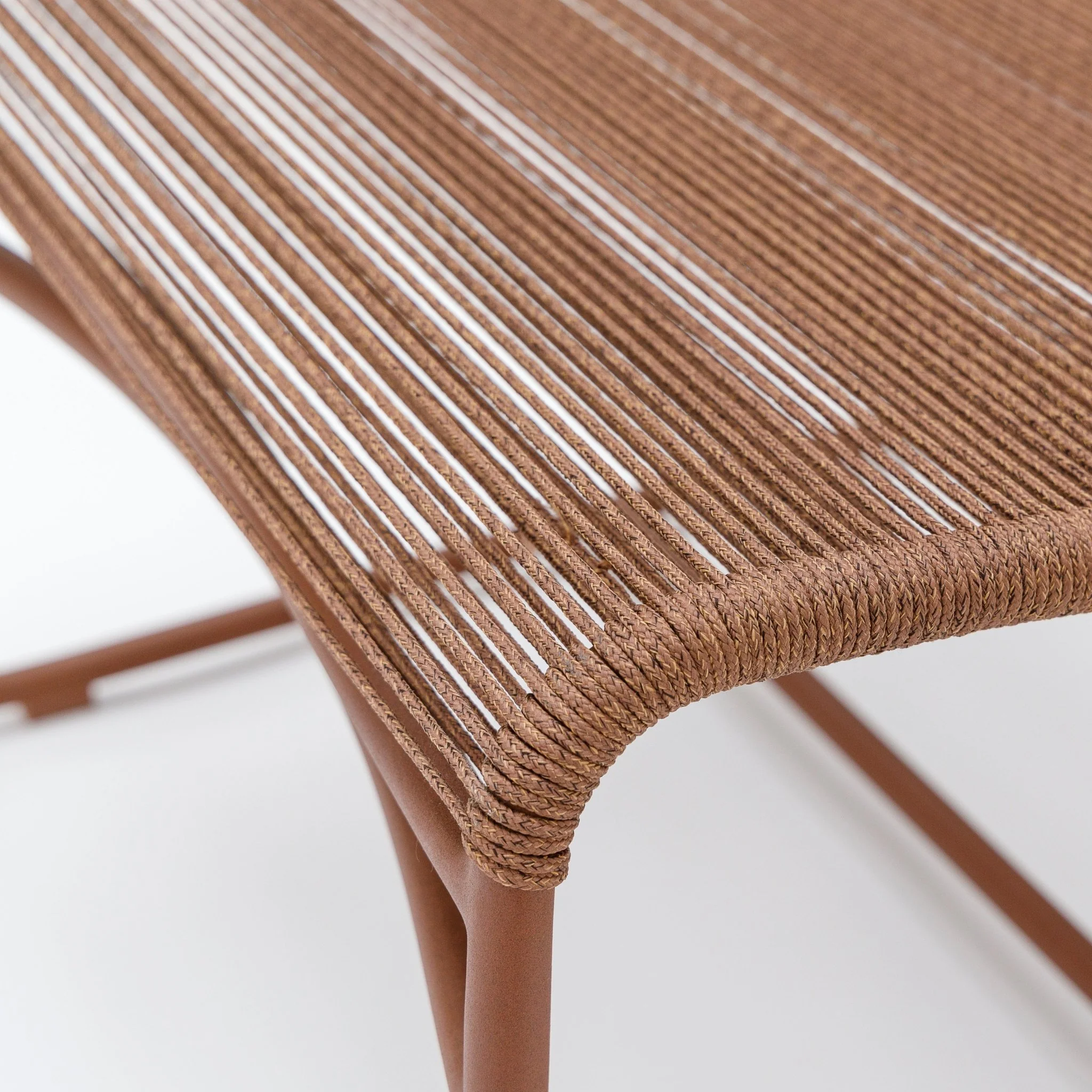 Play Lounge Chair - Brique - Image 7