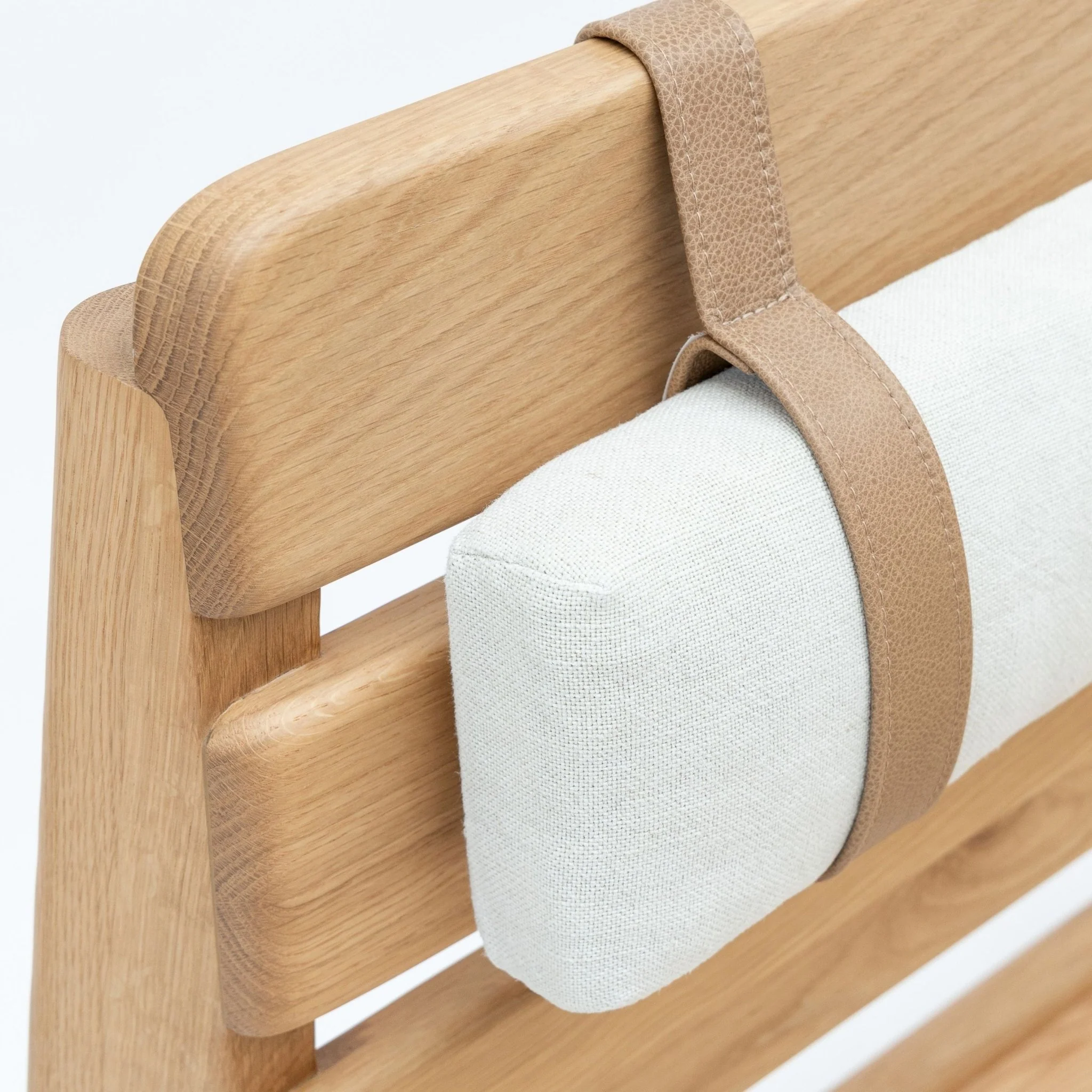 Poise Bed - Light Oak - Image 21