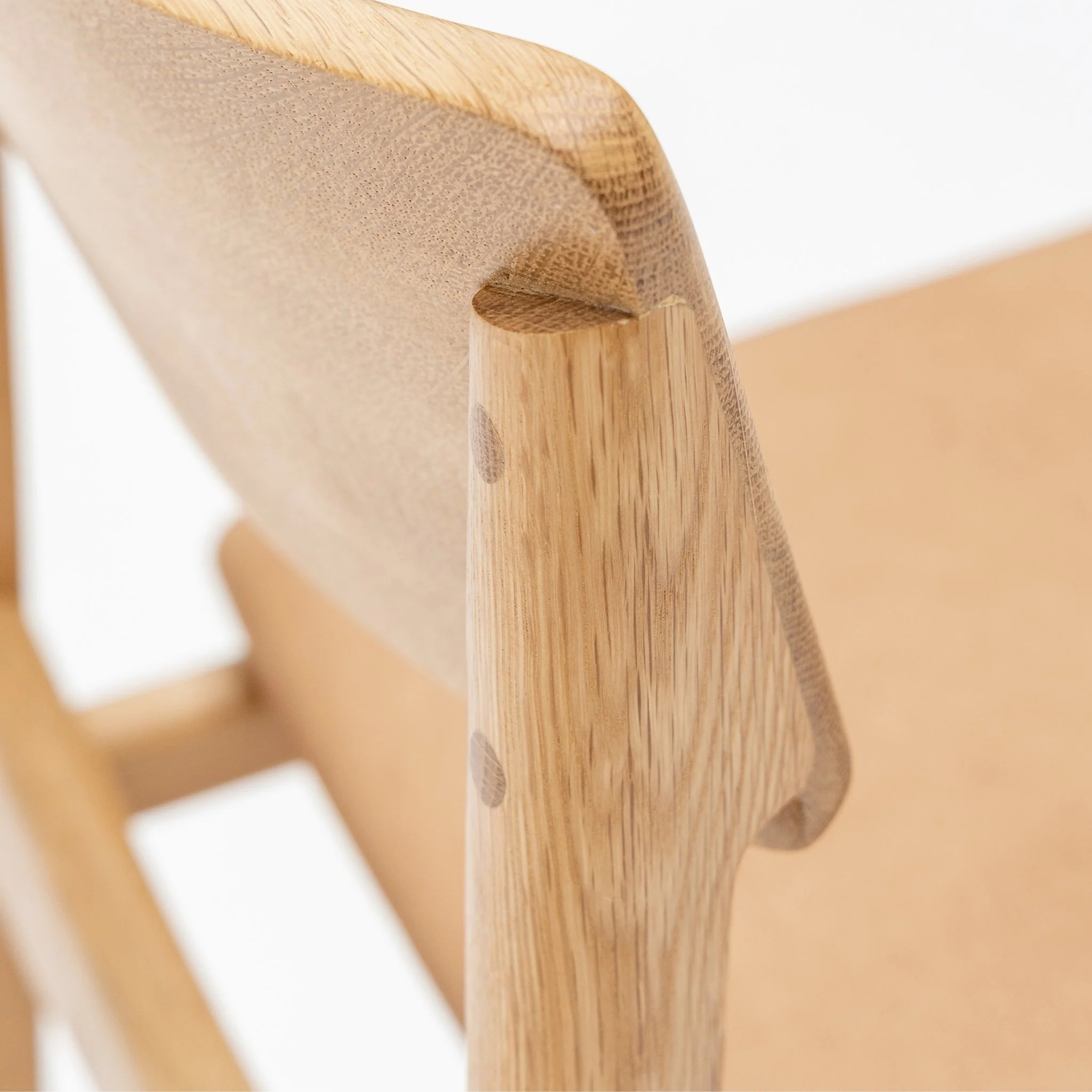 Poise Chair - Light Oak & Pecan Leather - Image 6