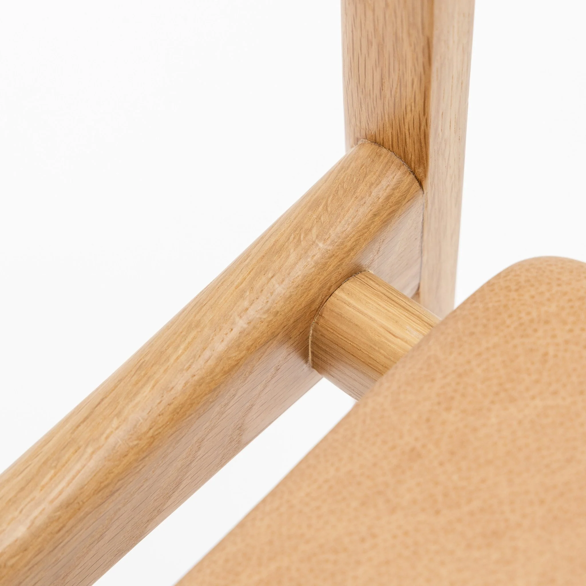 Poise Chair - Light Oak & Pecan Leather - Image 7