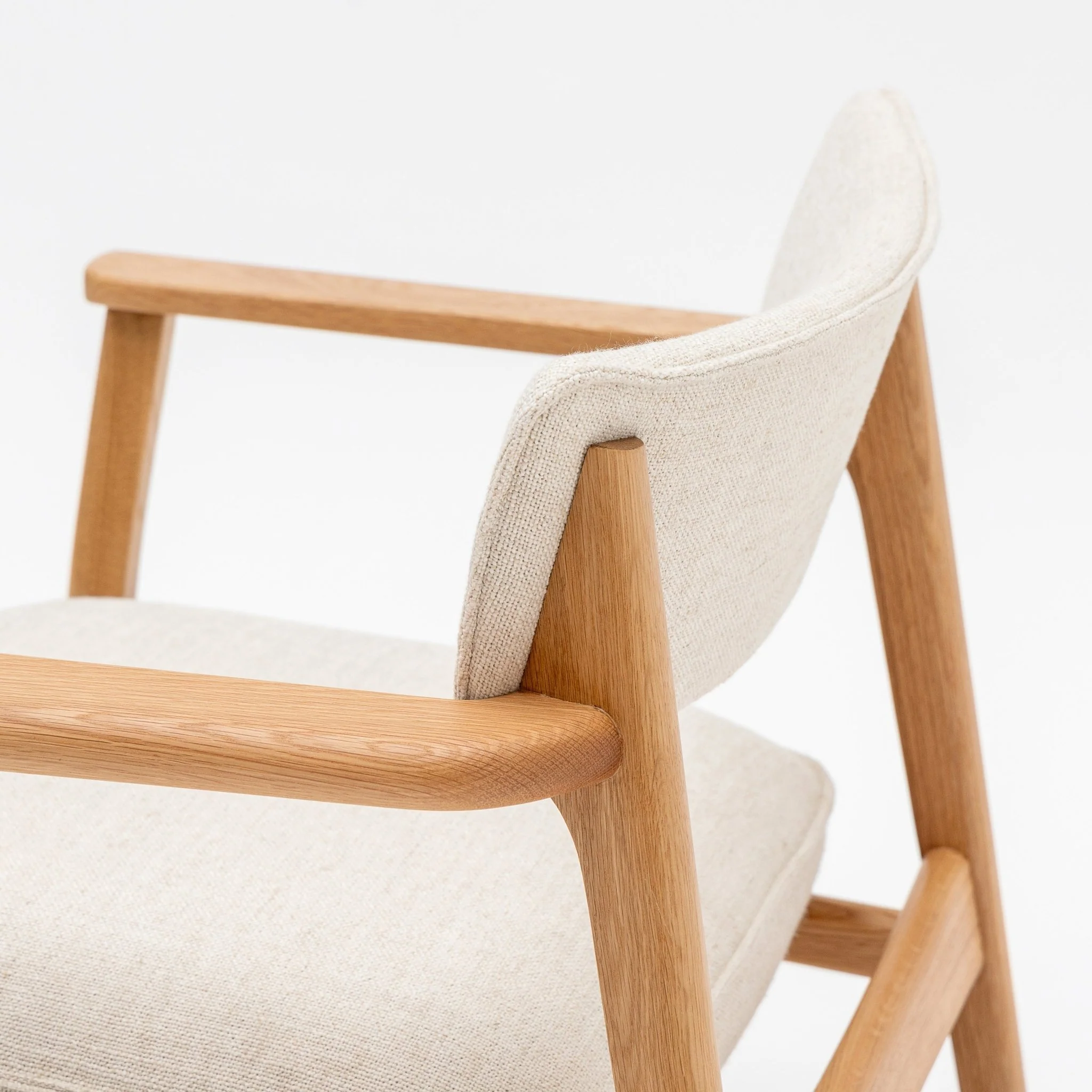 Poise Lounge Chair - Light Oak & Oatmeal - Image 9