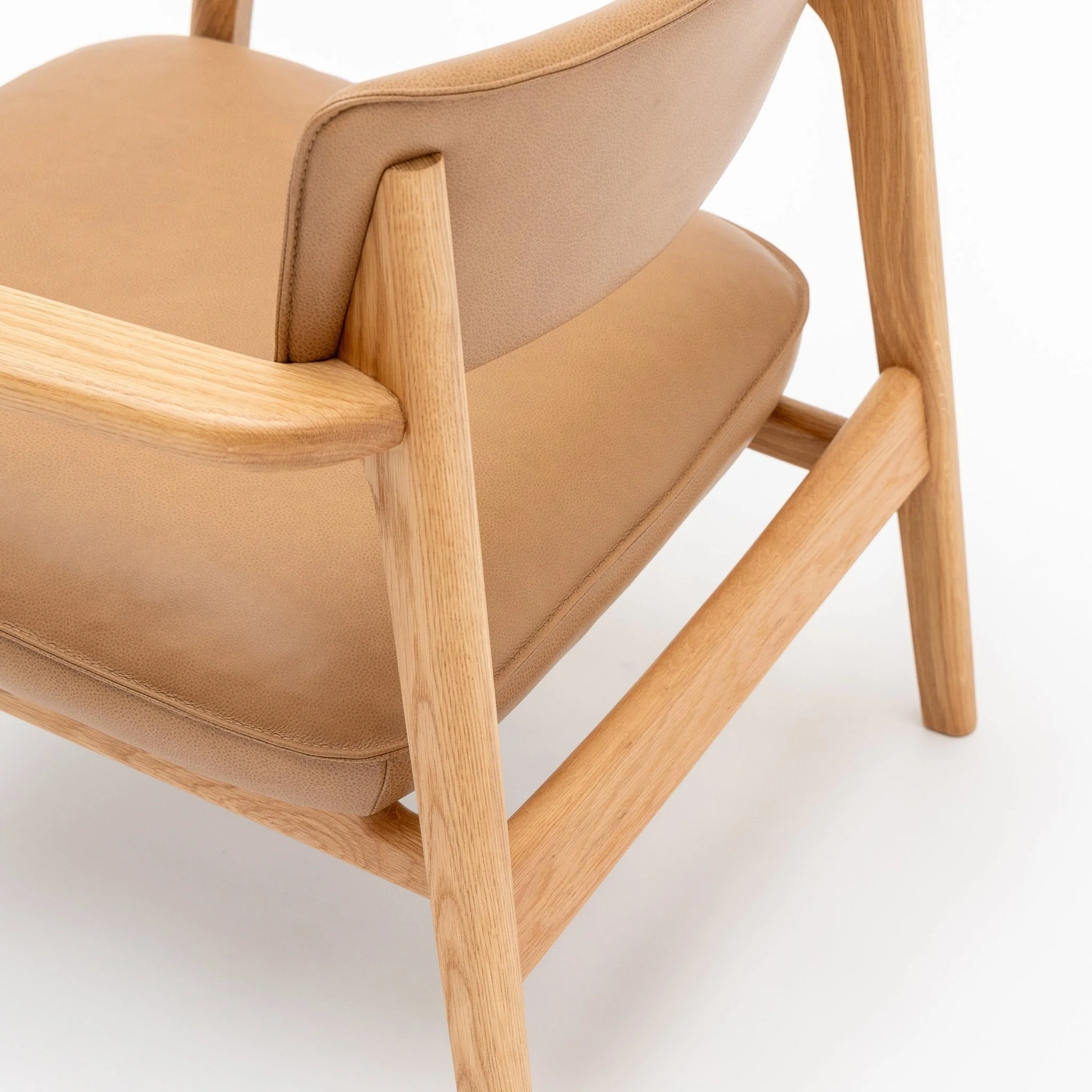 Poise Lounge Chair - Light Oak & Pecan Leather - Image 13