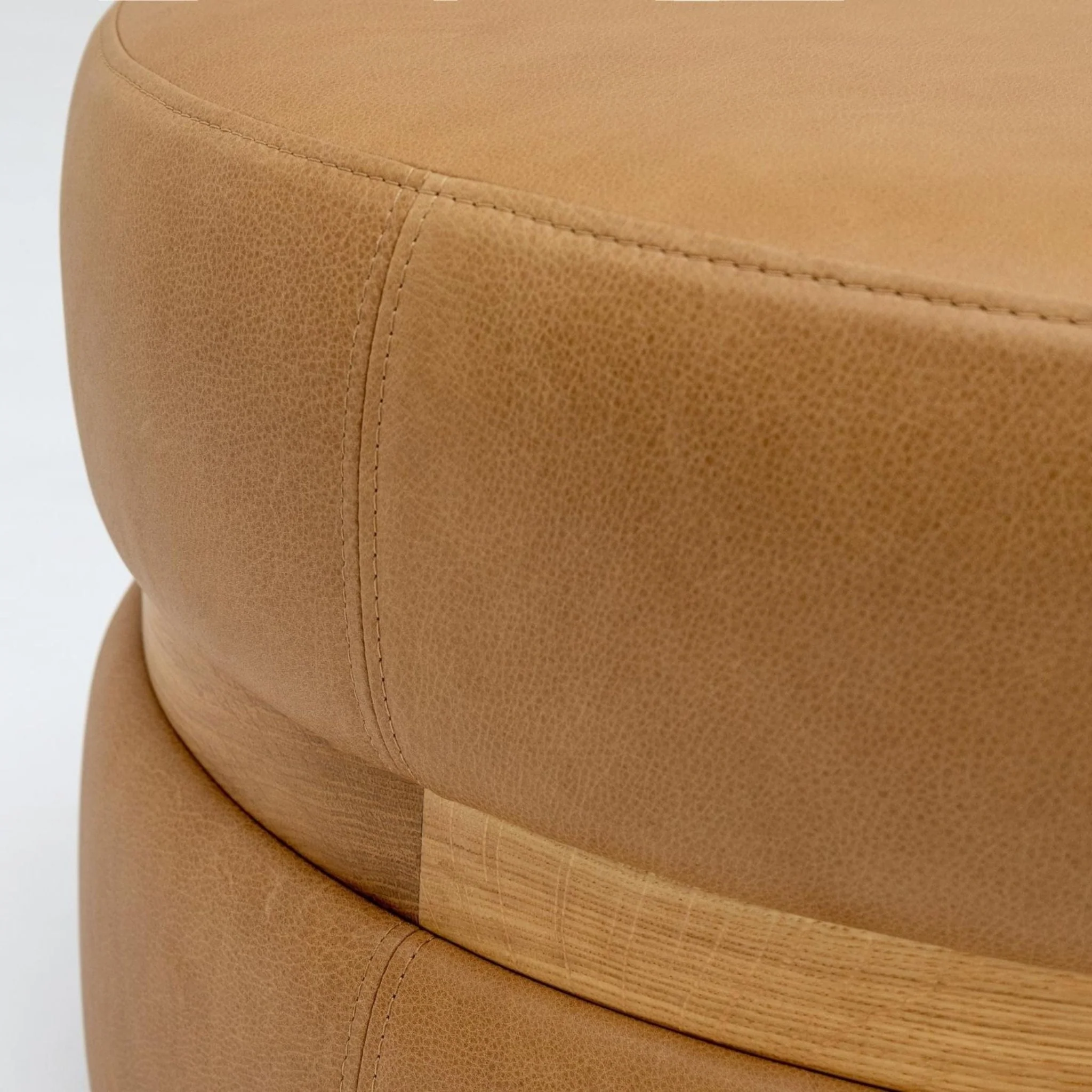 Saga Stool - Light Oak & Pecan Leather - Image 10