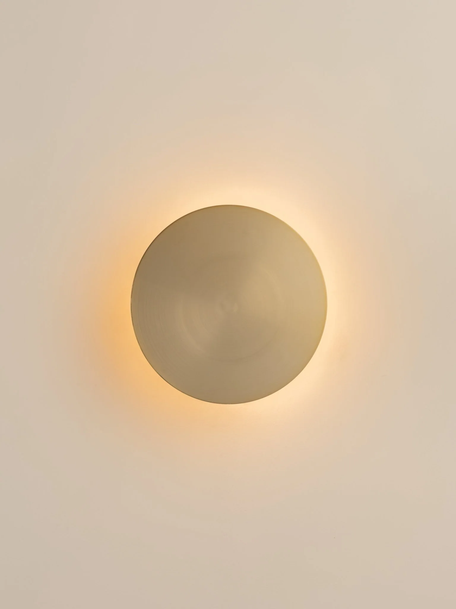 Santi - Led Adjustable Disk Wall Light Brushed Brass - Image 4