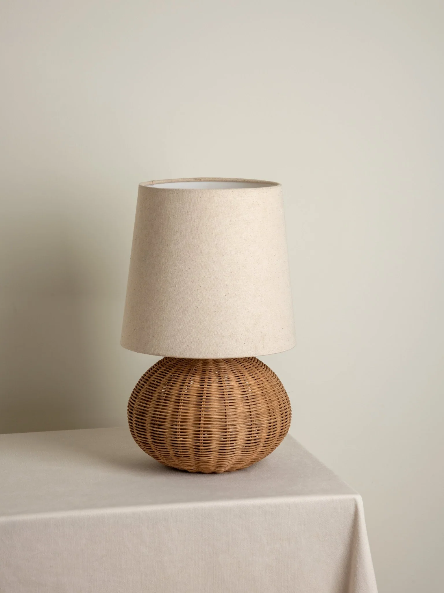 Sanvi - Rattan Globe Table Lamp