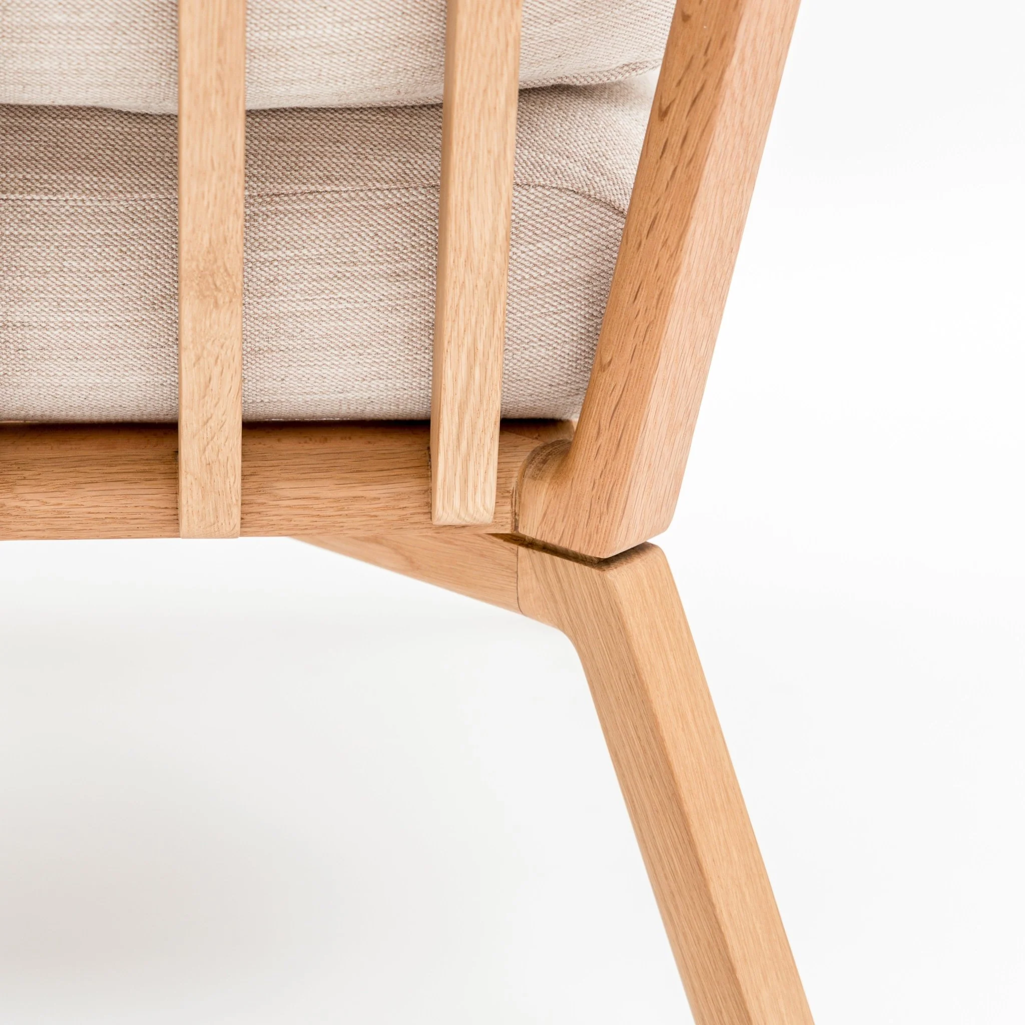 Sensu Lounge Chair - Light Oak & Nude - Image 5