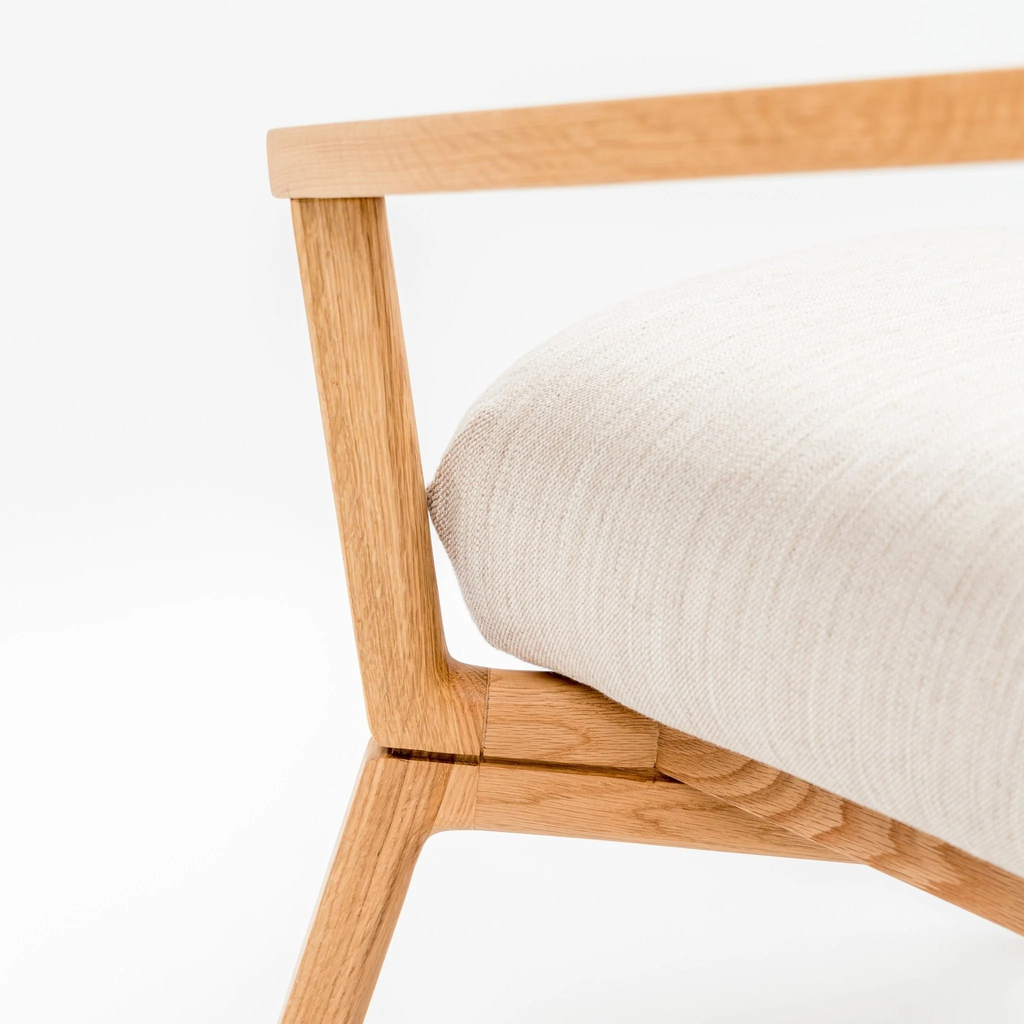 Sensu Lounge Chair - Light Oak & Nude - Image 9