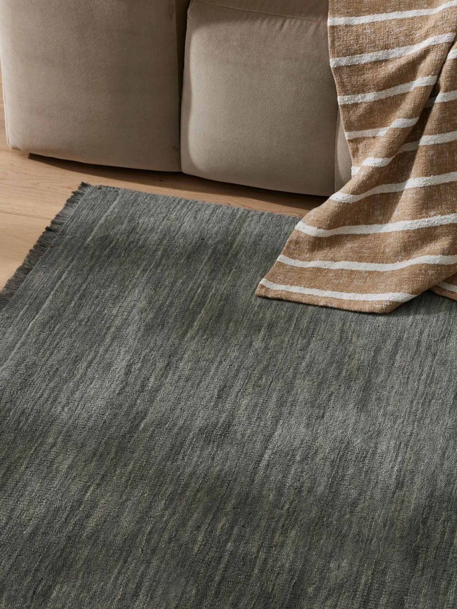 Silvio Rug - Fog - Image 5