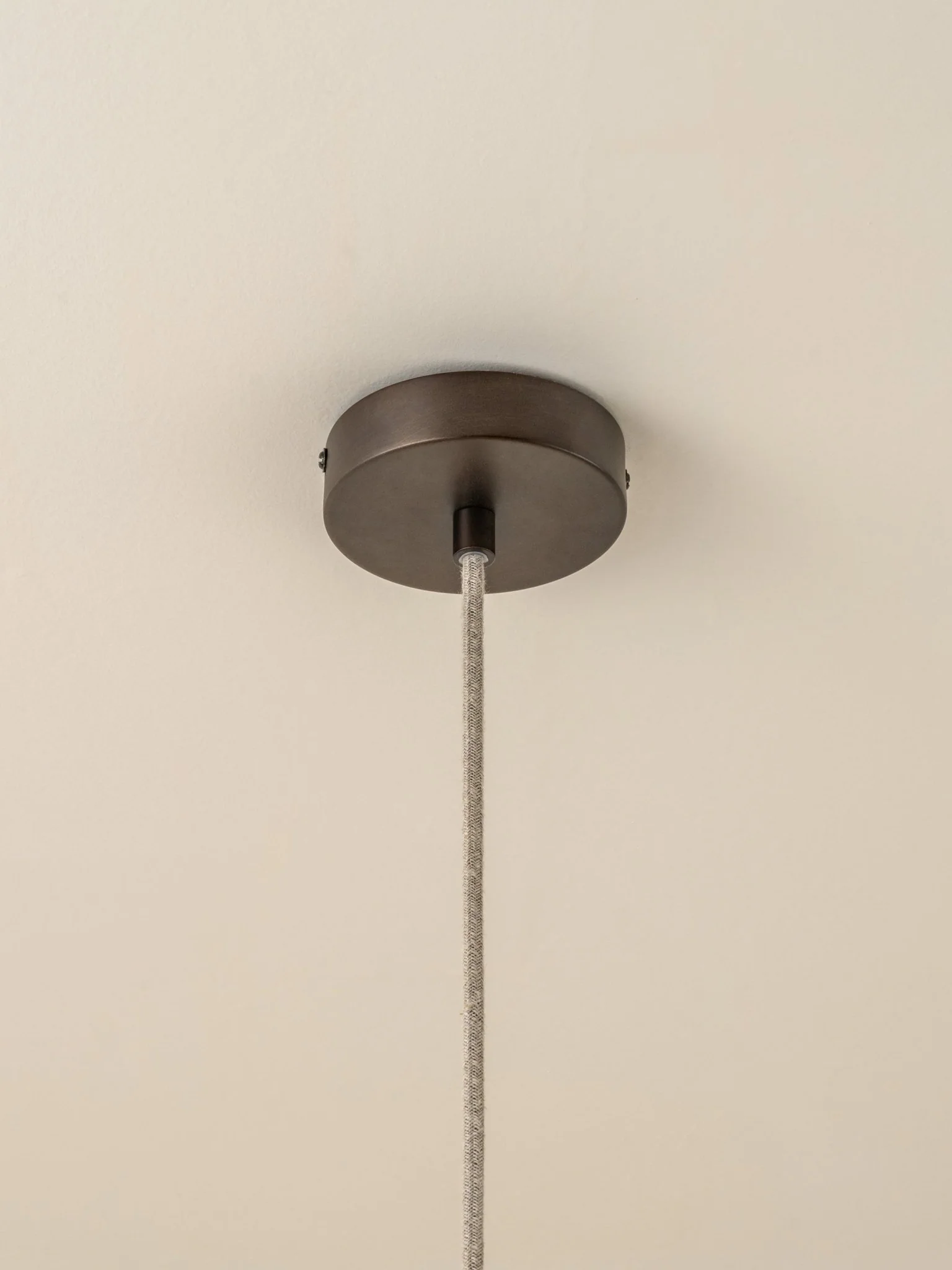 Solara - Large Dark Bronze And Layered Natural Linen Pendant - Image 4