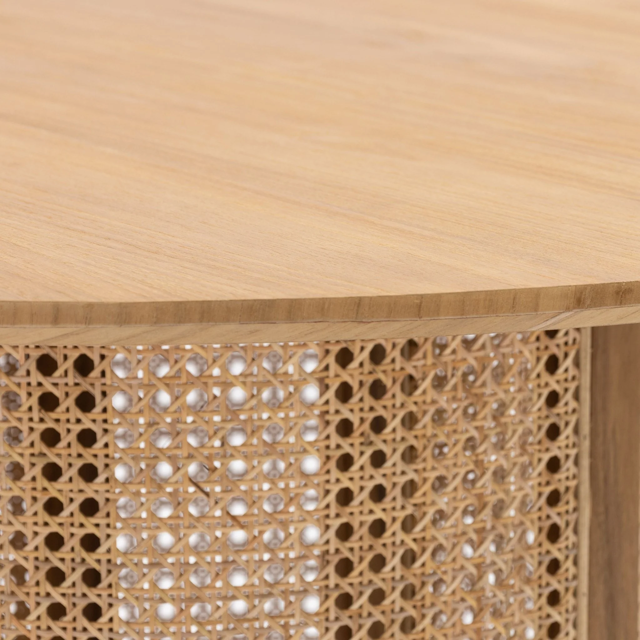St Martin - Round Table - Natural - Image 4