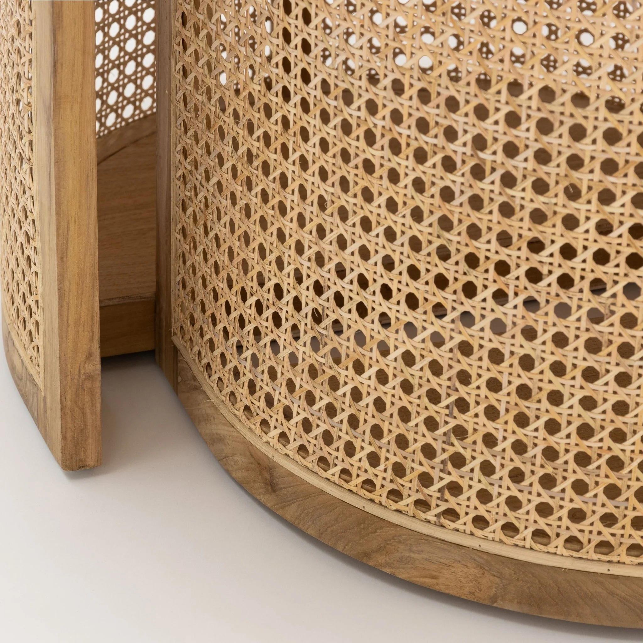 St Martin - Round Table - Natural - Image 8
