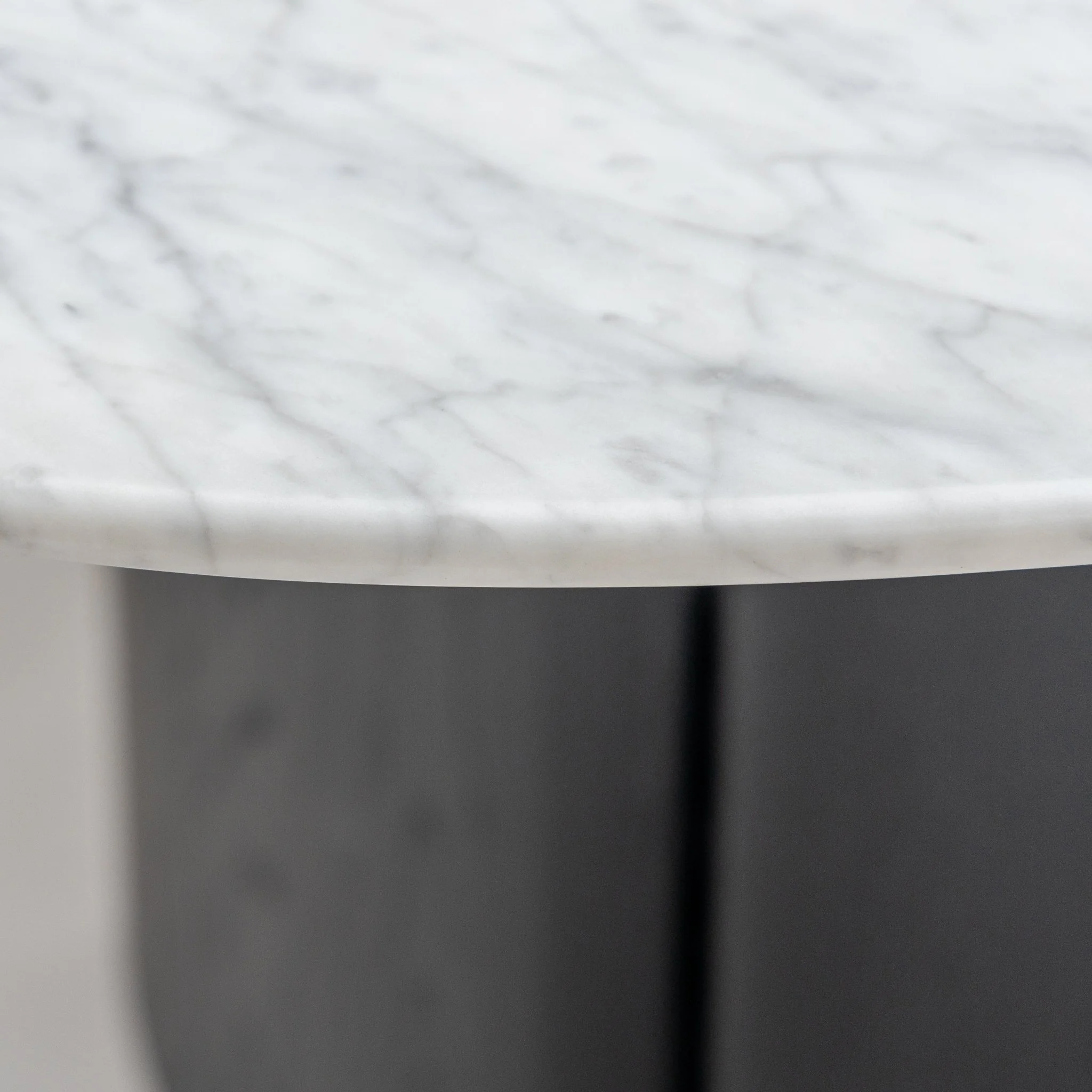 Tathra 155 Table - Black Oak & Bianca Carrara - Image 11
