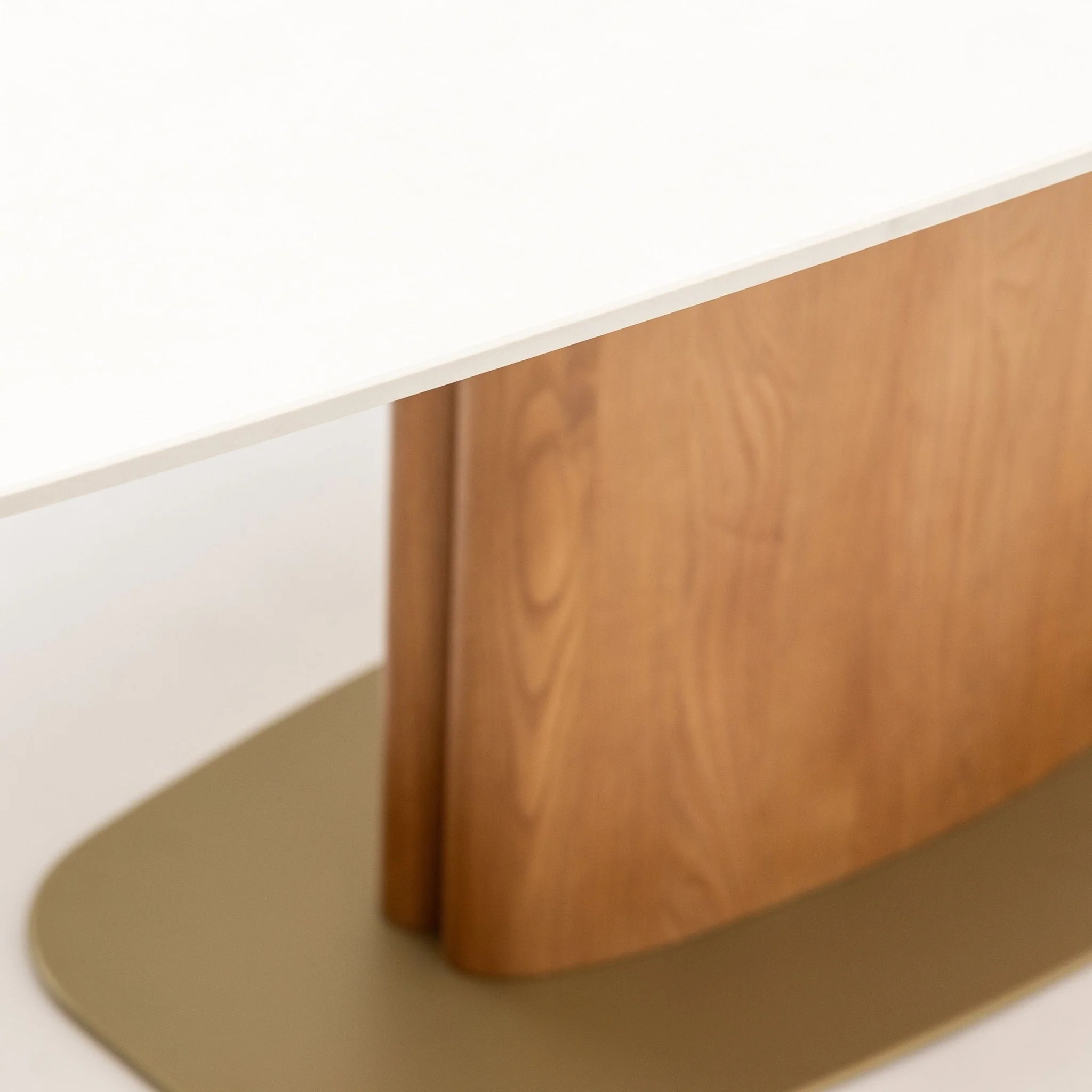Tilba Pedestal Table - Light Oak - Image 10