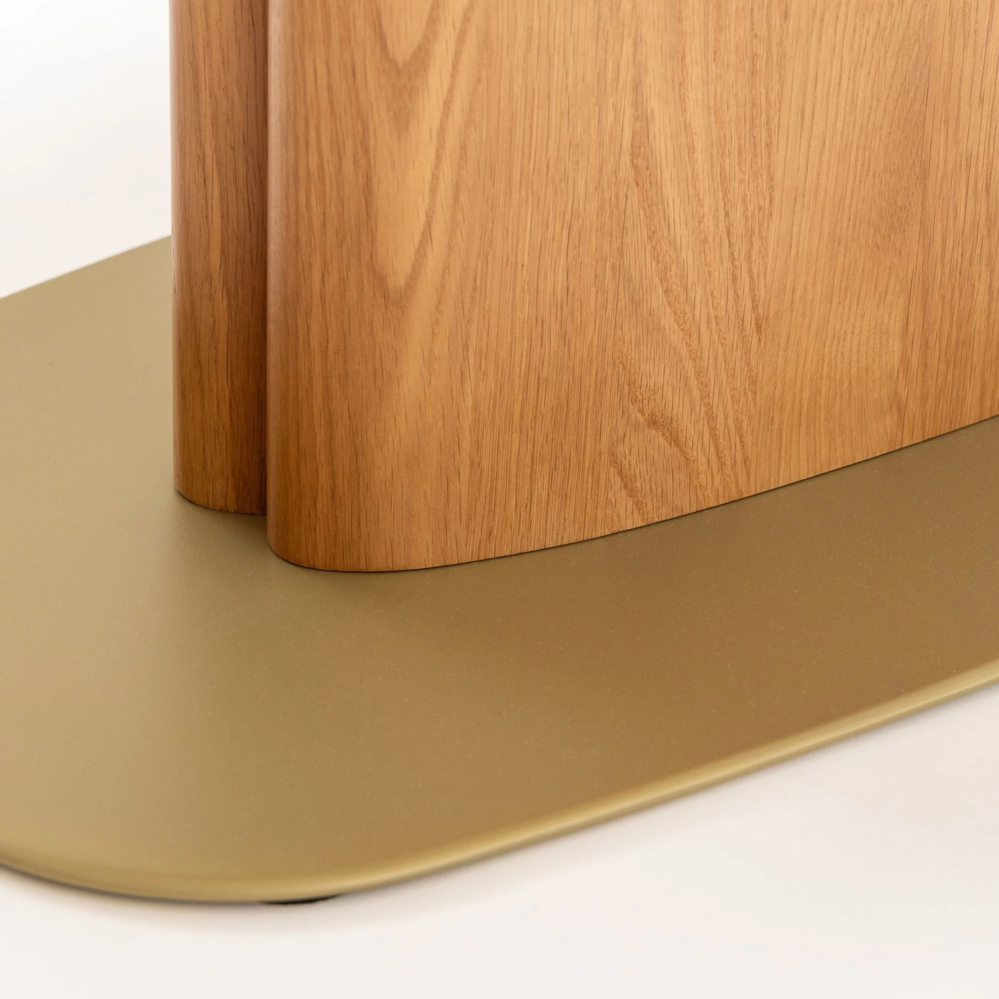 Tilba Pedestal Table - Light Oak - Image 11